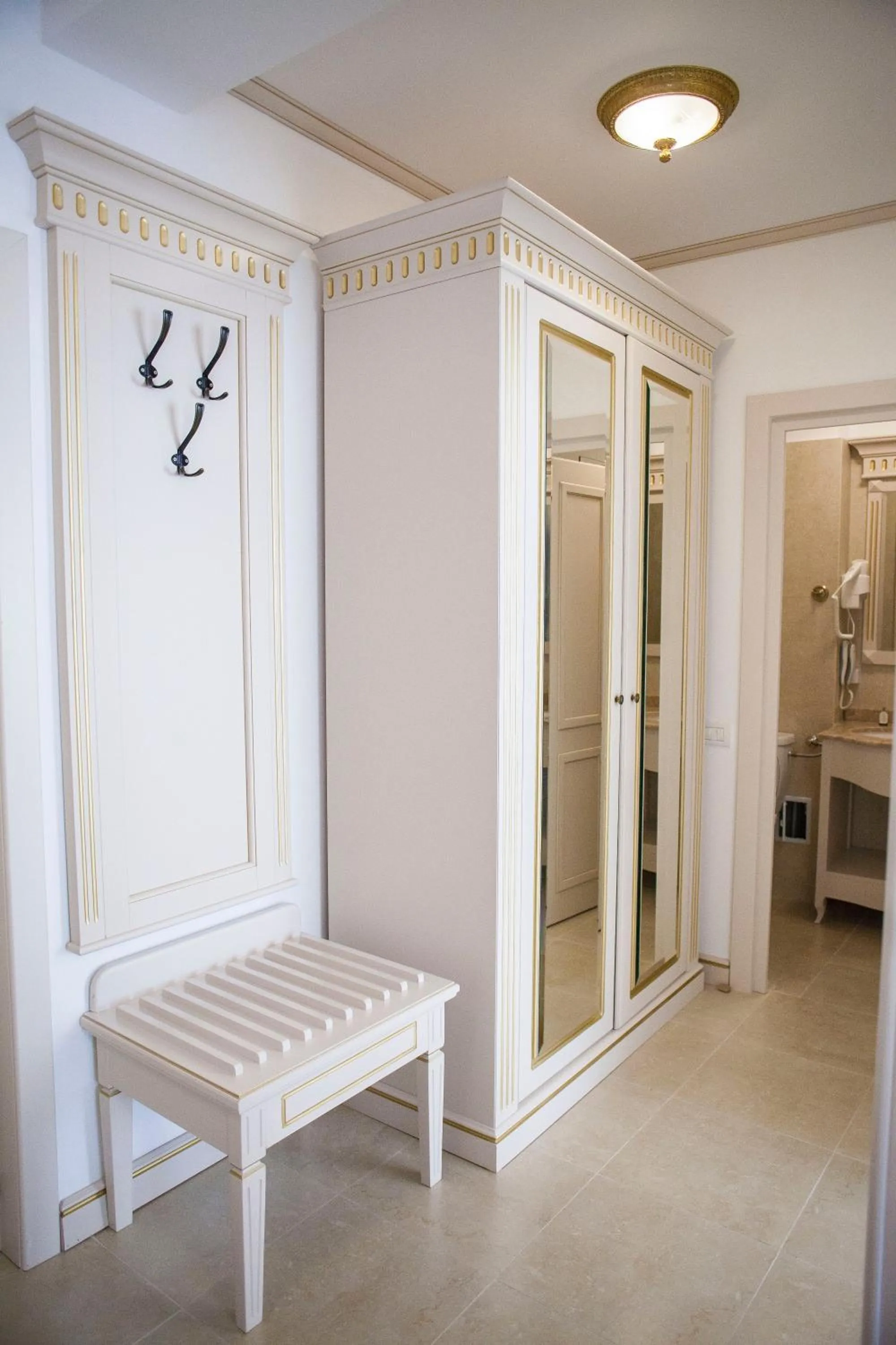 Decorative detail in Hotel Sulina International