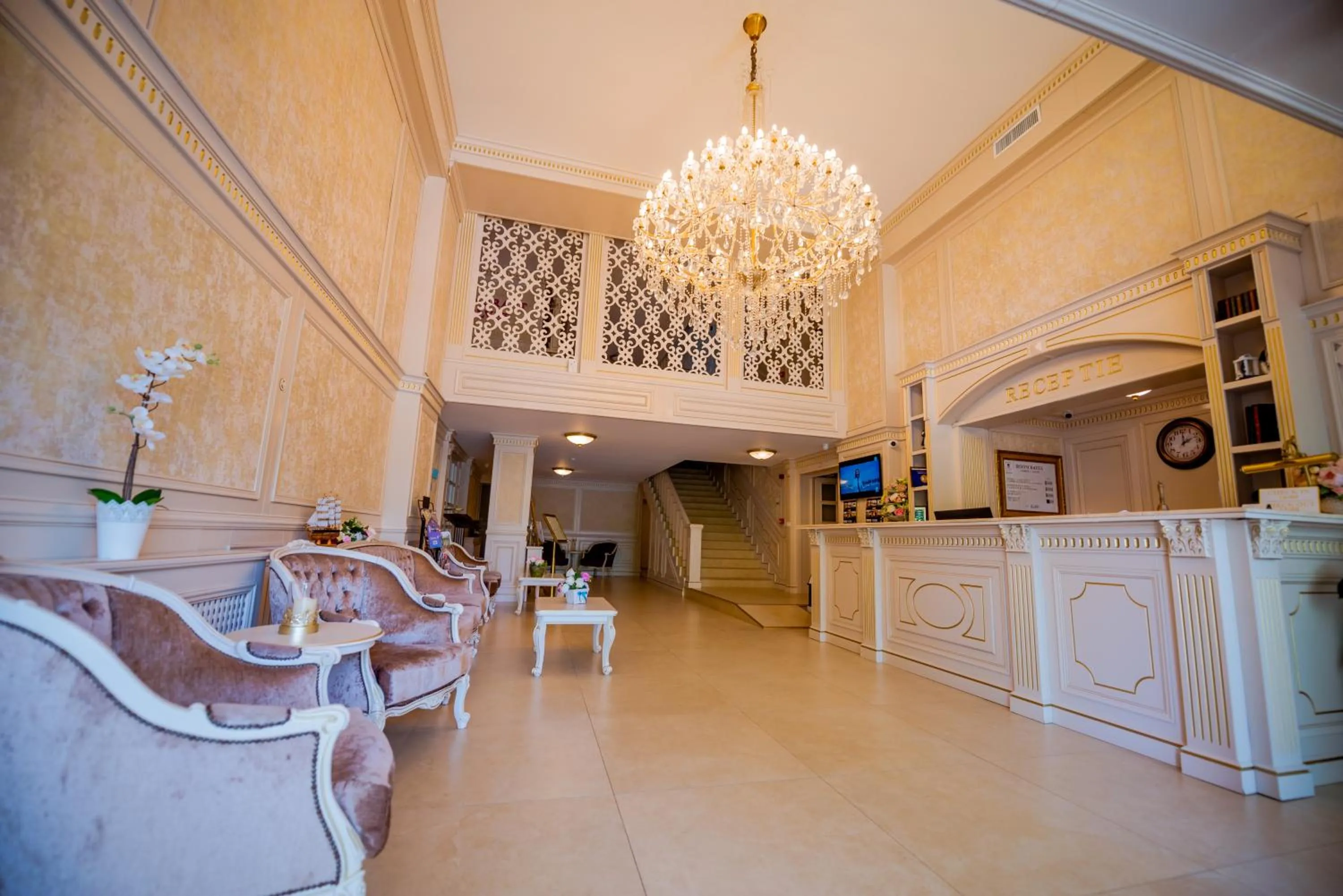 Seating area in Hotel Sulina International