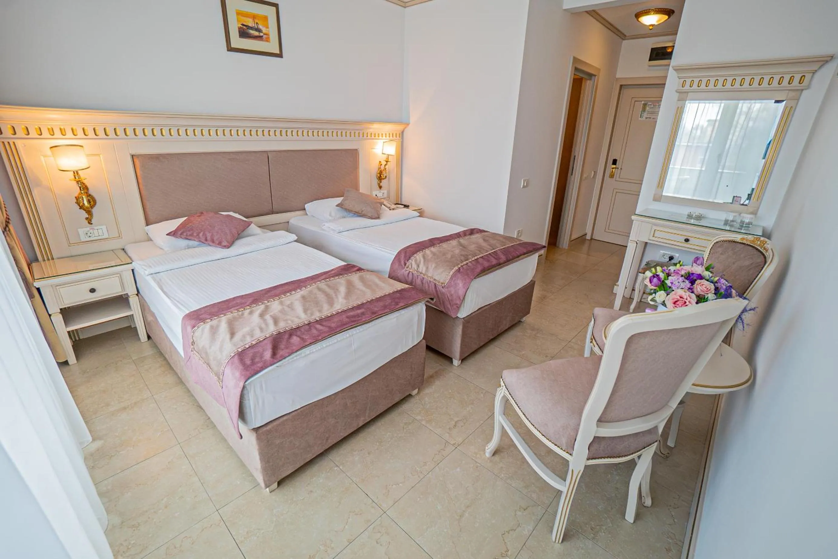 Bed in Hotel Sulina International