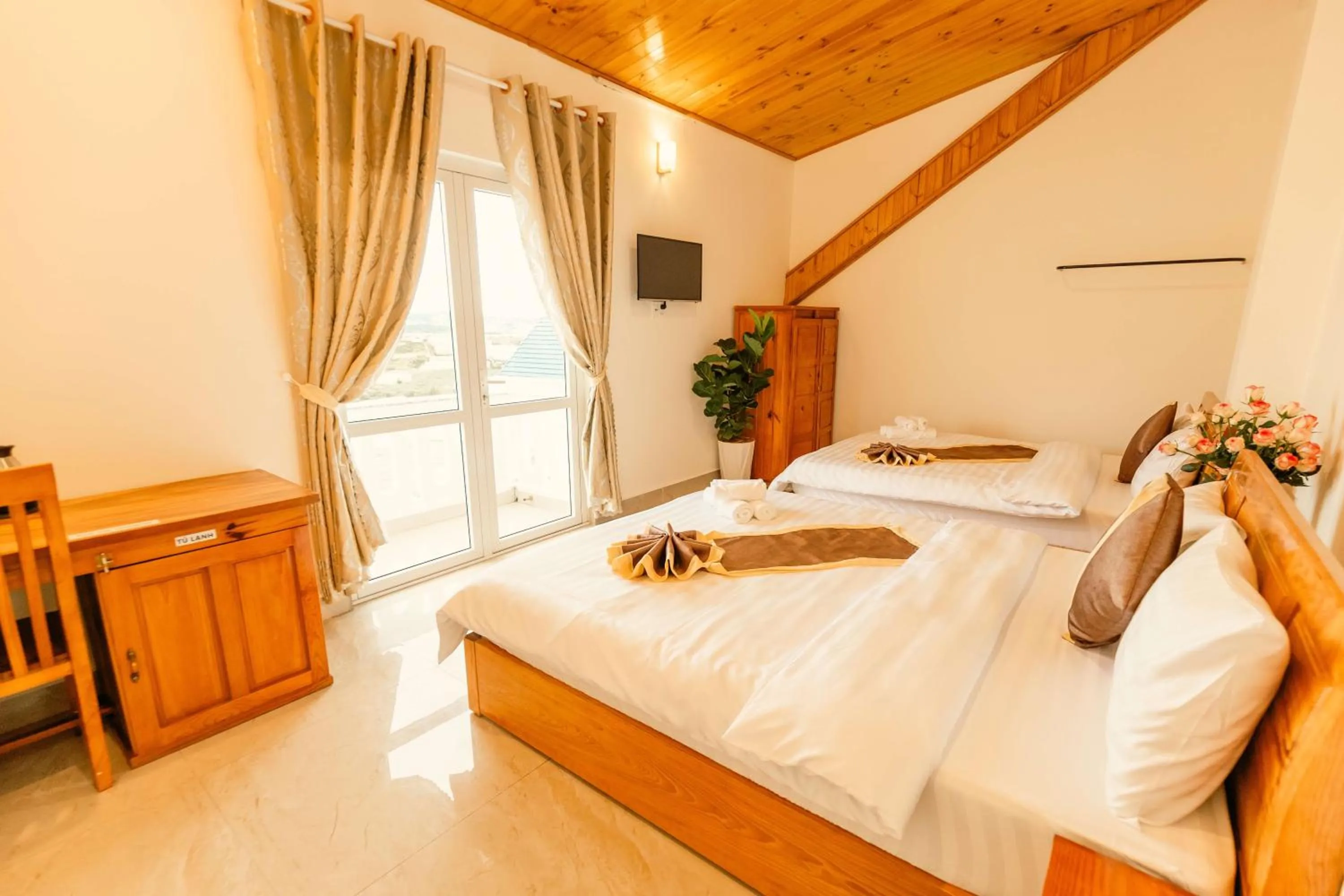 Photo of the whole room, Bed in Lê Mùi Hotel - Apartment