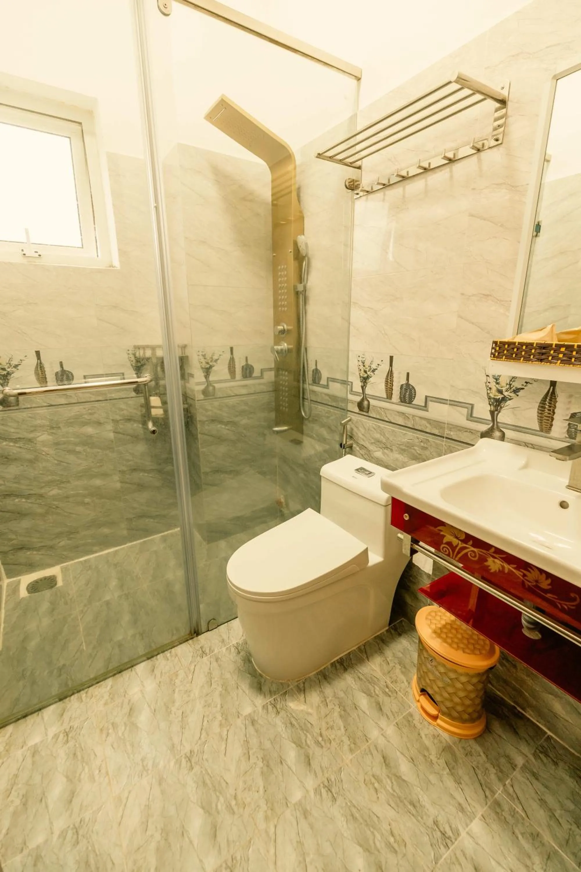 Shower in Lê Mùi Hotel - Apartment