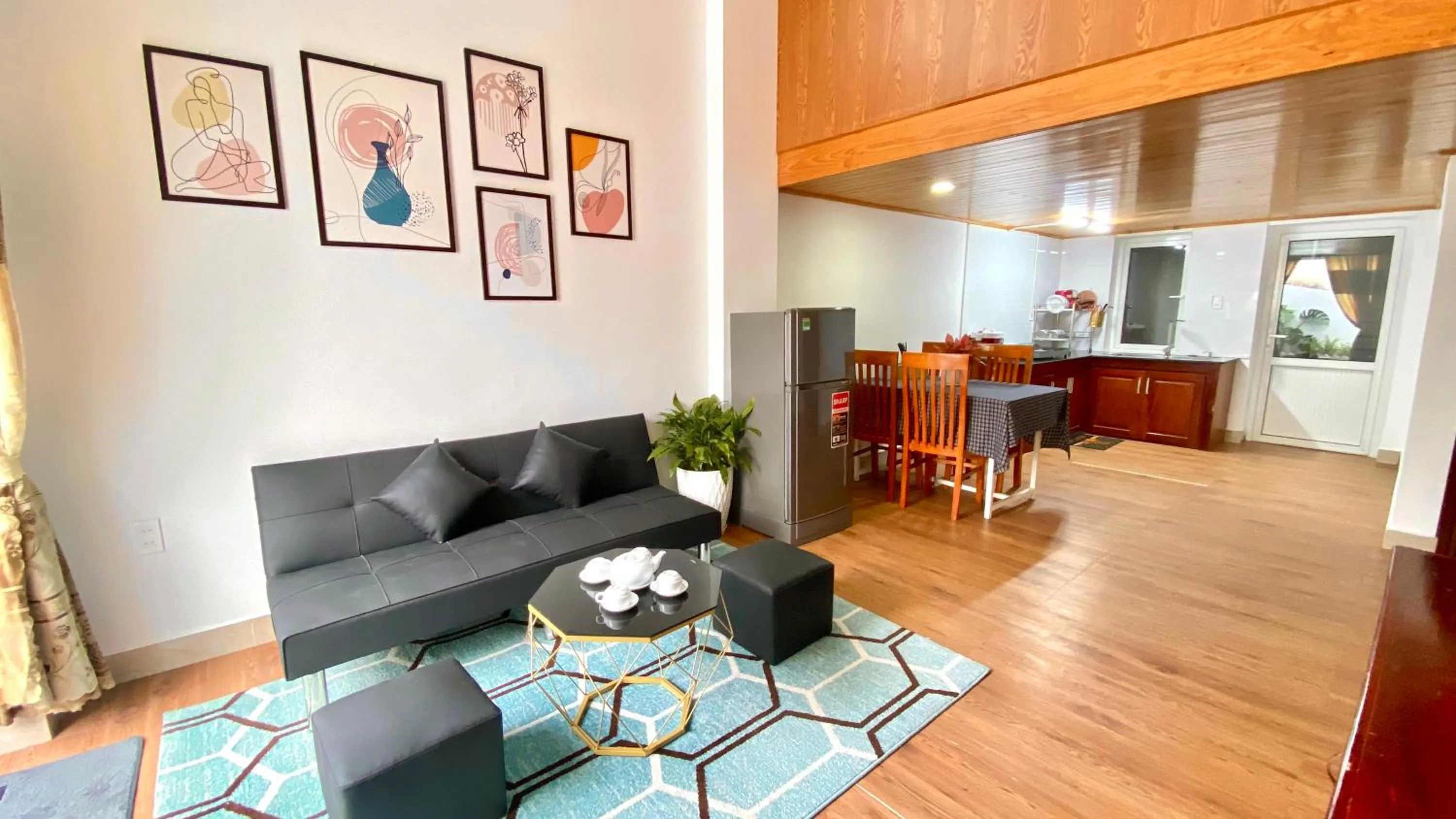 Kitchen or kitchenette in Lê Mùi Hotel - Apartment