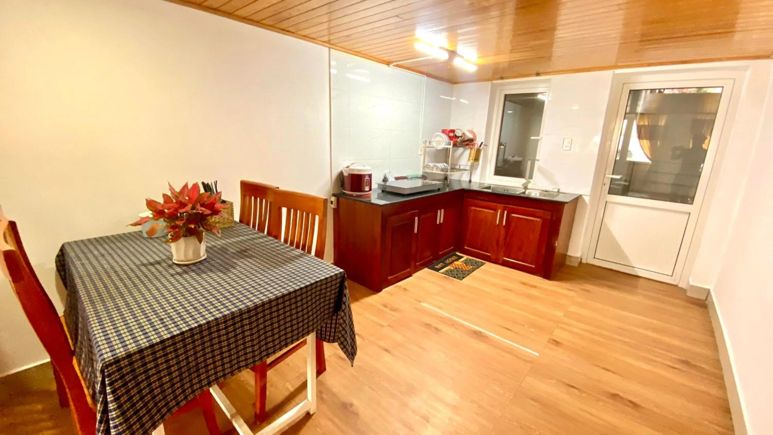 Kitchen or kitchenette in Lê Mùi Hotel - Apartment