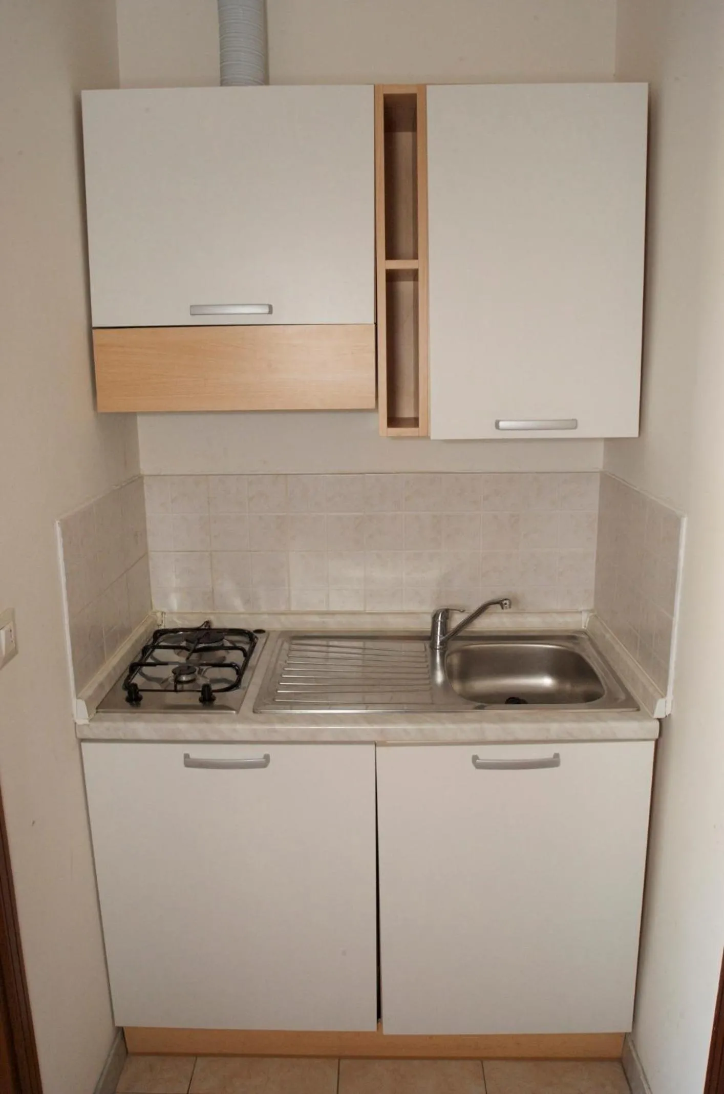Kitchen or kitchenette in Residence Blu Marlin Natural free beach