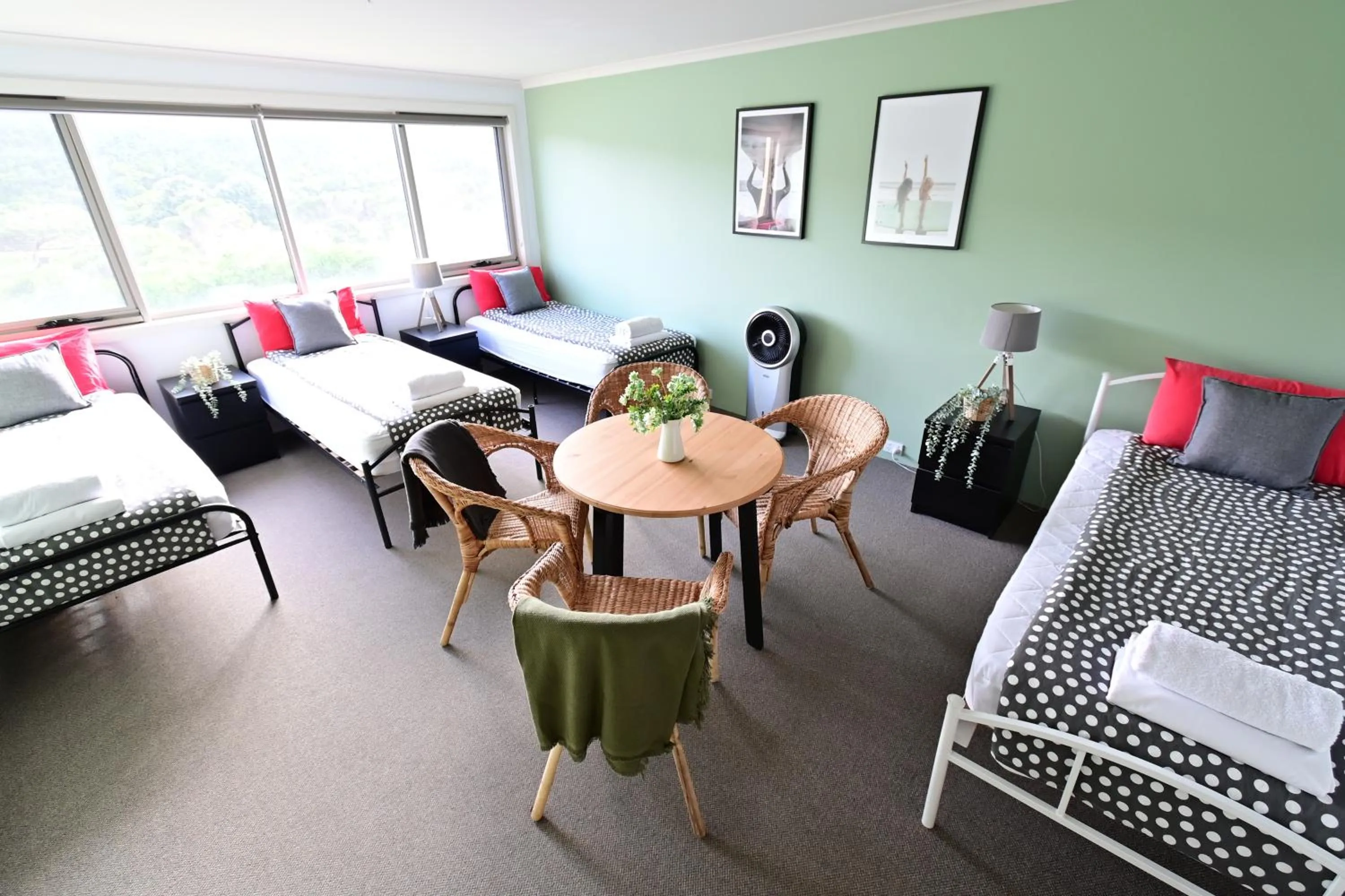 Living room, Bed in Sow and Piglets Guesthouse