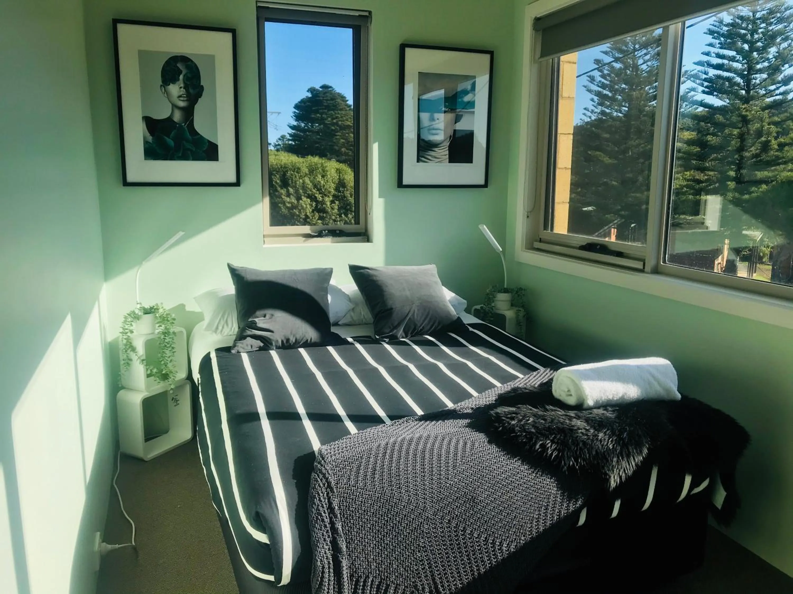 Bed in Sow and Piglets Guesthouse