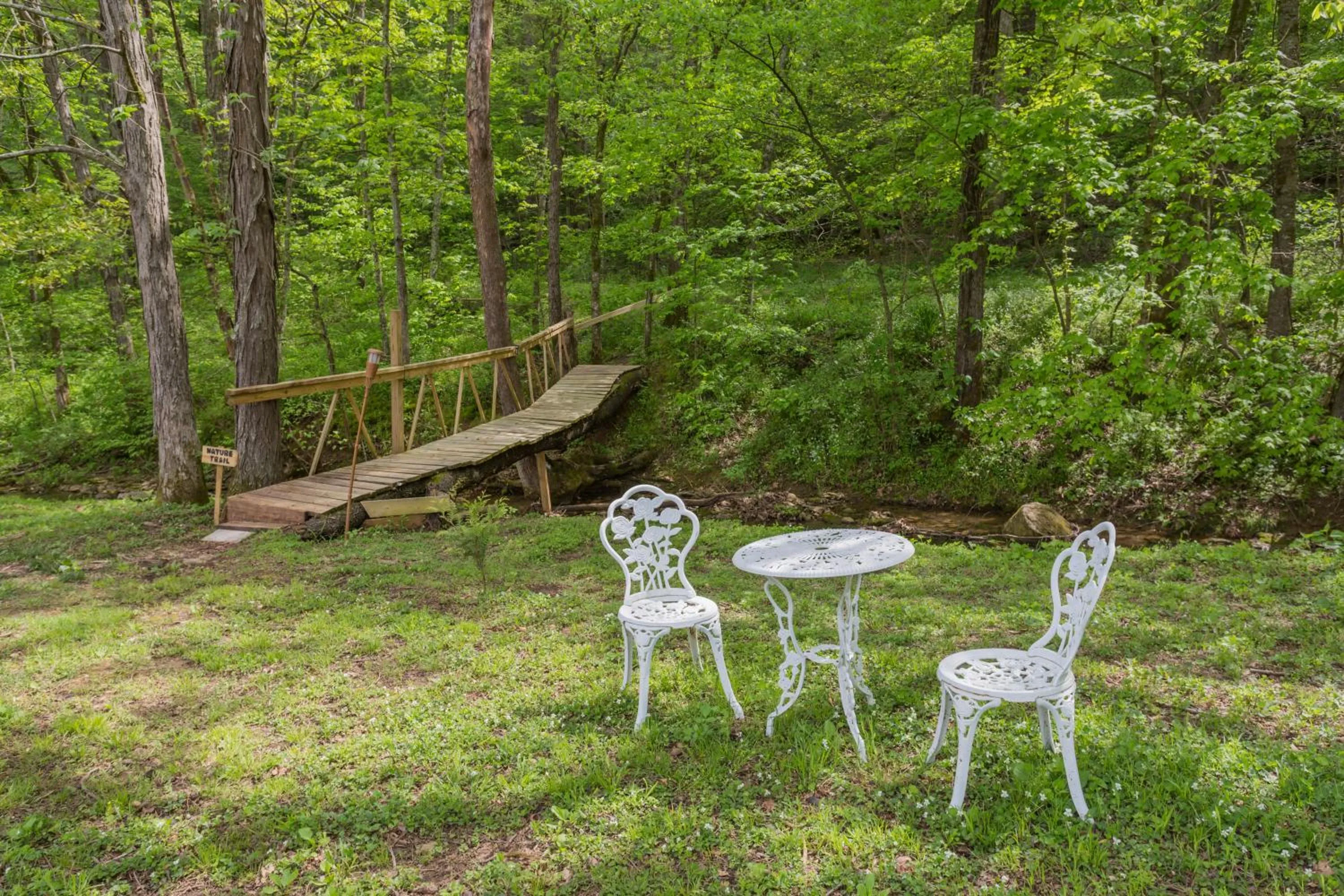 Coffee/tea facilities in Brenda Lee History 2BR Villa Pool Hot Tub