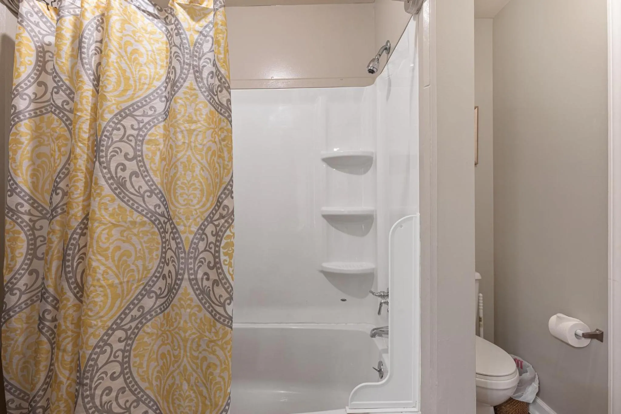 Bathroom in Brenda Lee History 2BR Villa Pool Hot Tub