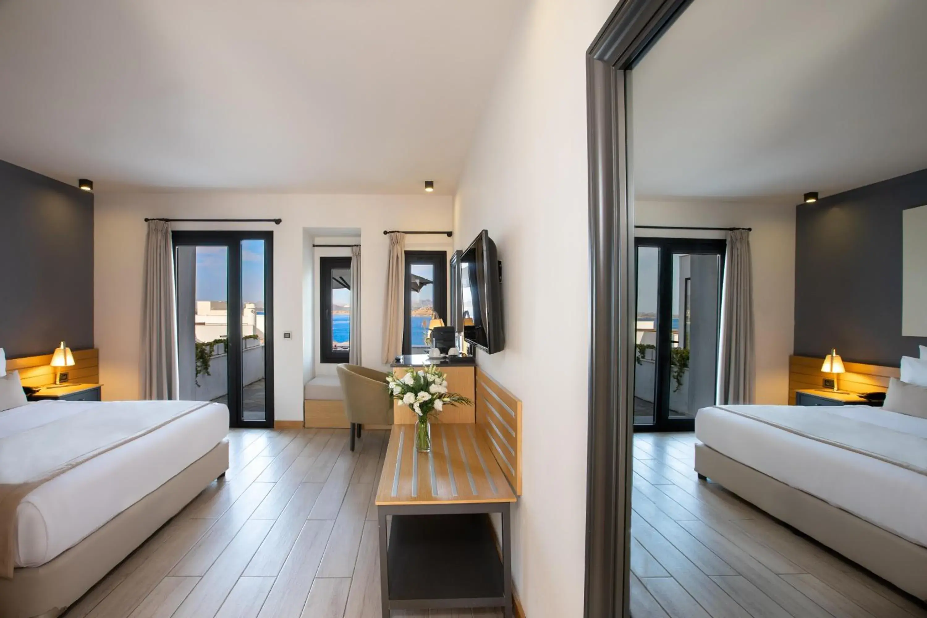 Deluxe Double Room with Sea View and Terrace in Senses Hotel - Adults Only Deluxe Double Room with Sea View and Terrace in Senses Hotel - Adults Only