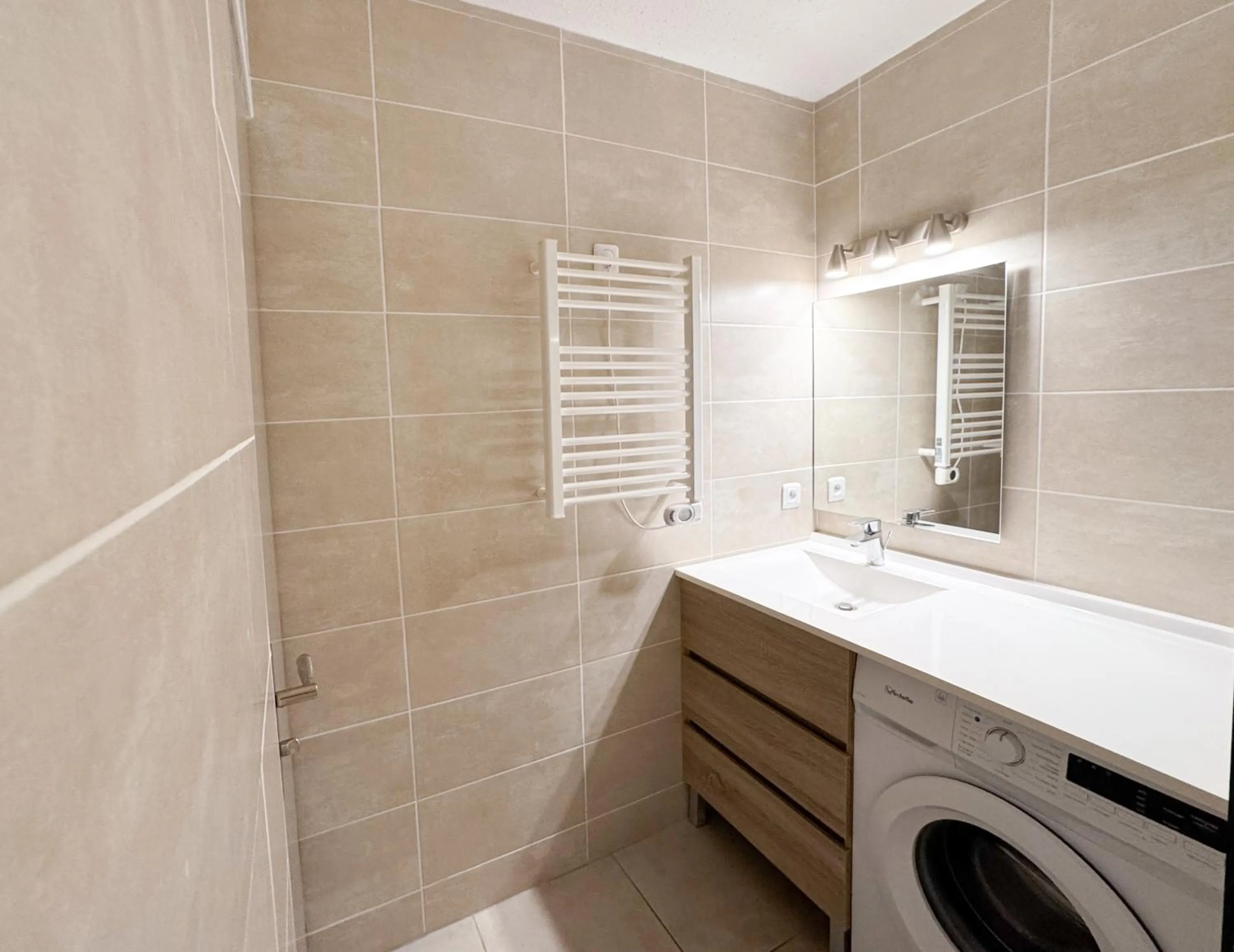 Bathroom in Malibu Village