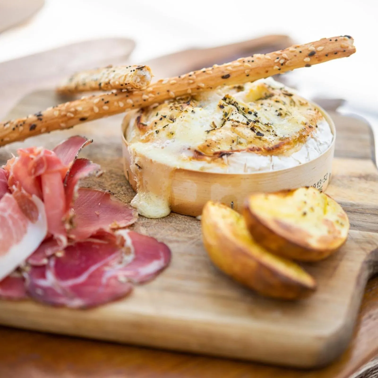 Restaurant/places to eat in Malibu Village