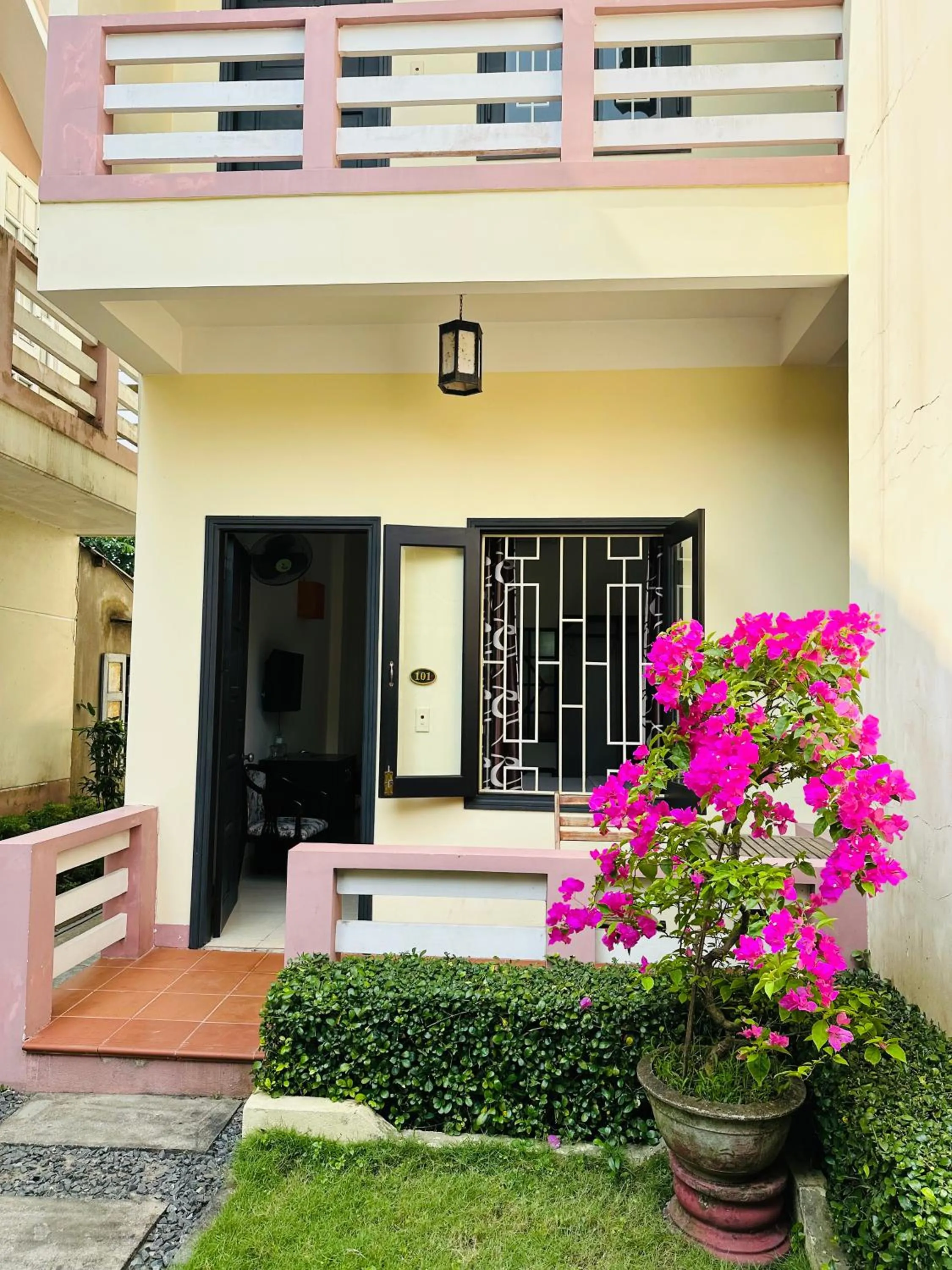 Balcony/Terrace in Do River Homestay