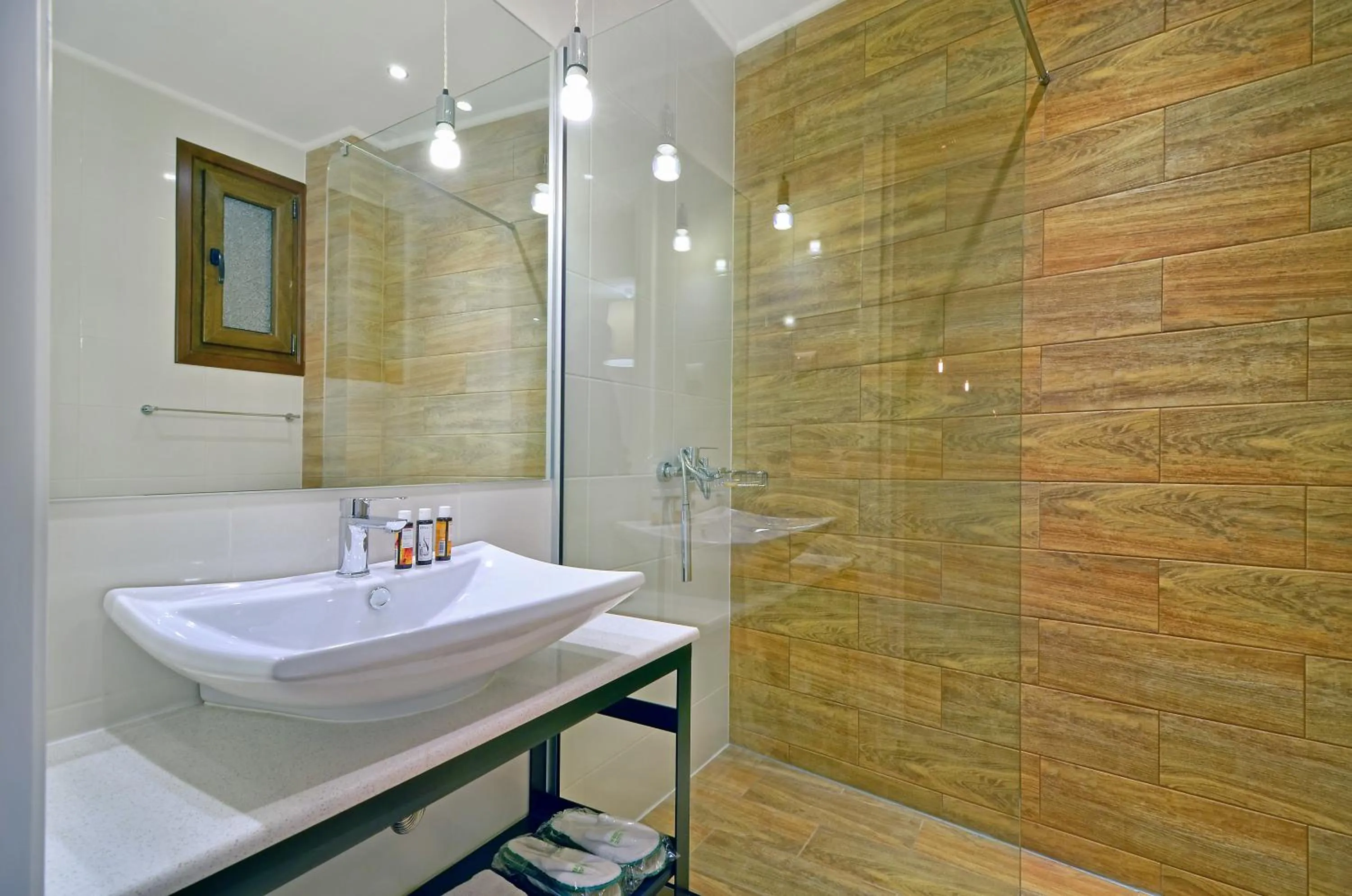 Bathroom in Z Inn Ioannina