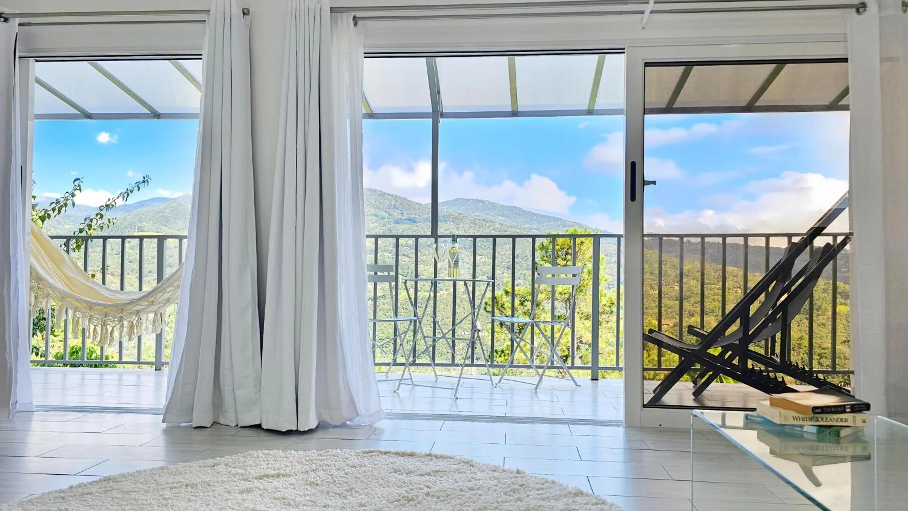 Natural landscape in Casa Reina by Villa Alejandro