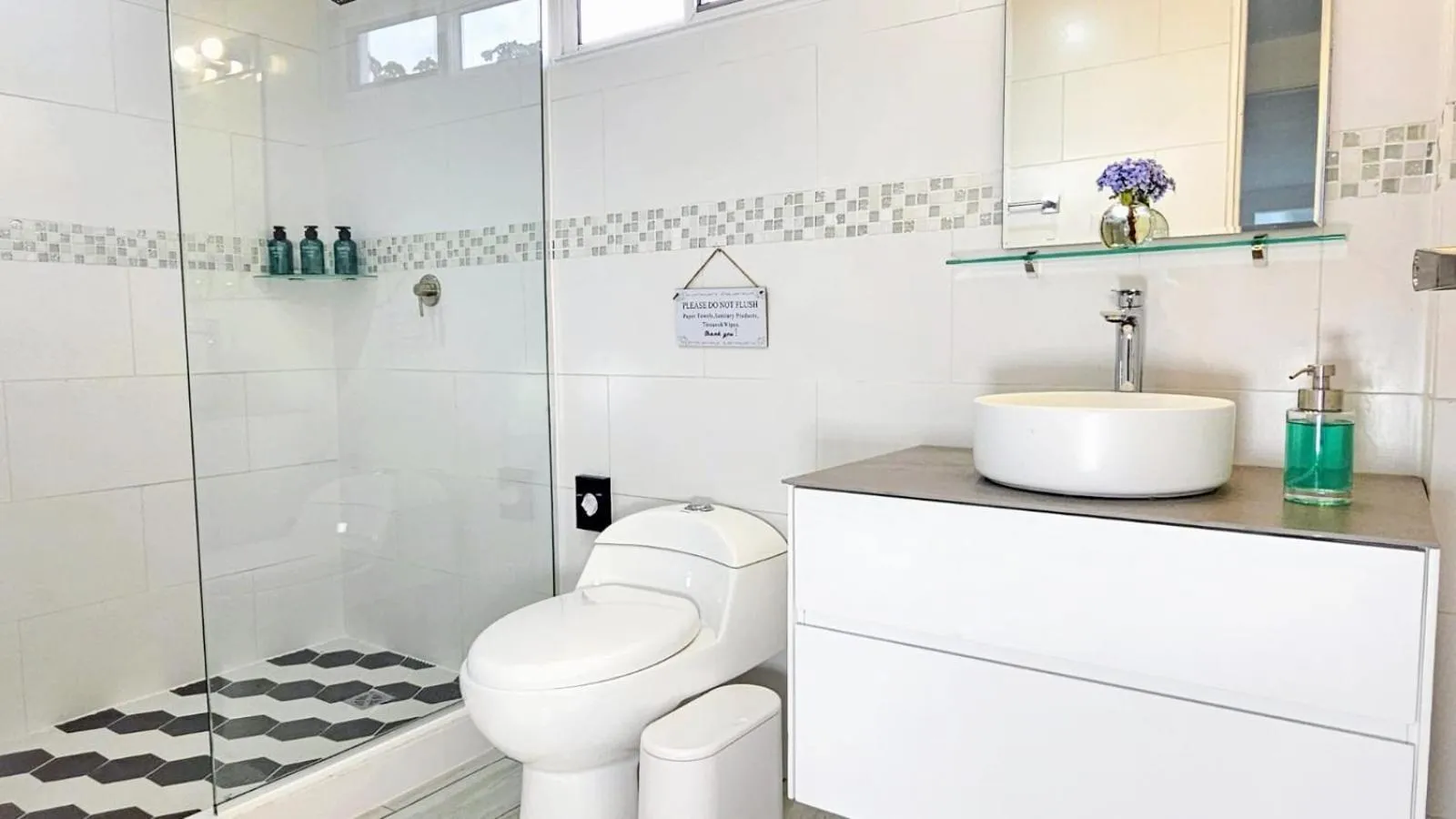 Shower in Casa Reina by Villa Alejandro