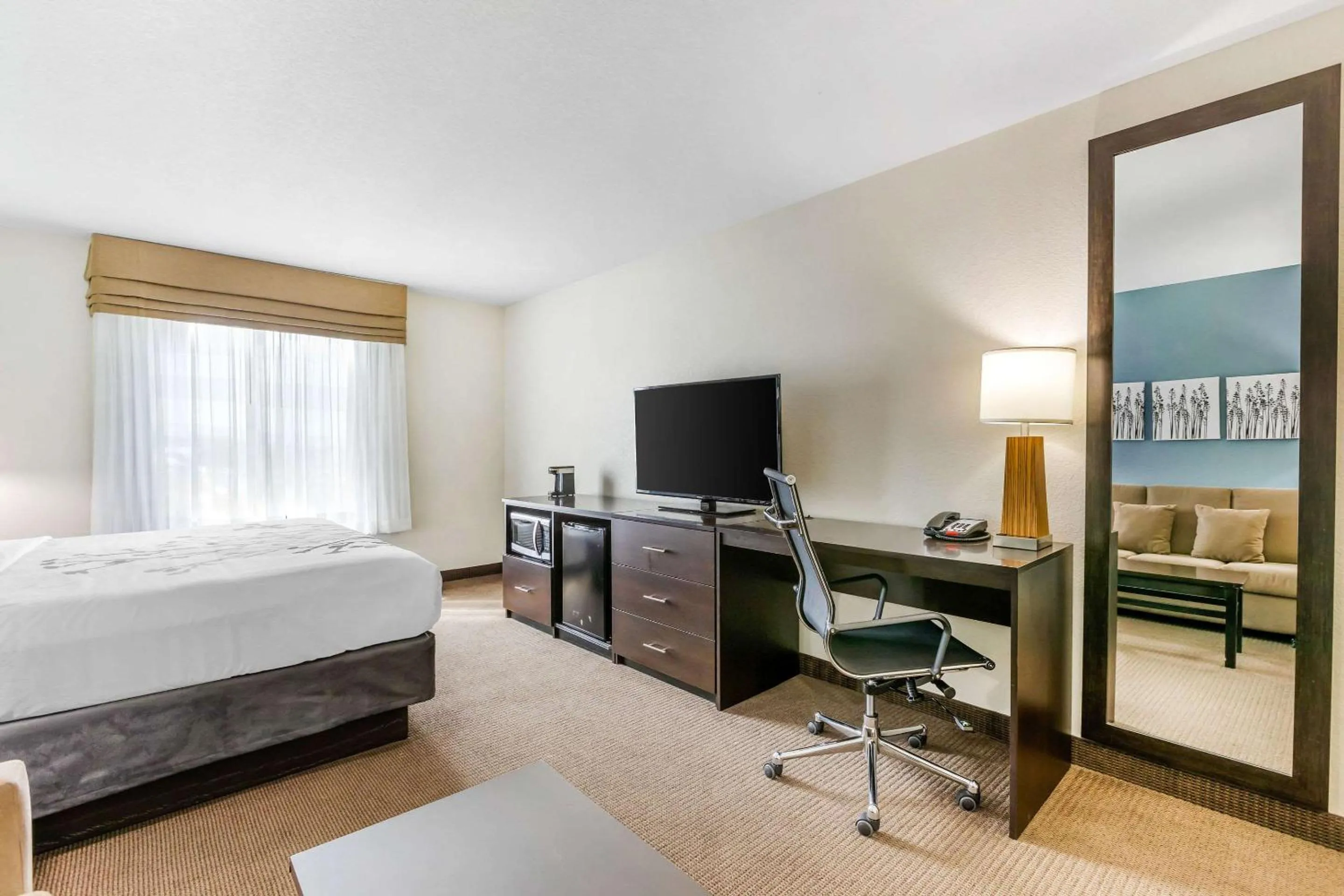 Photo of the whole room, Bed in Sleep Inn & Suites Ames near ISU Campus