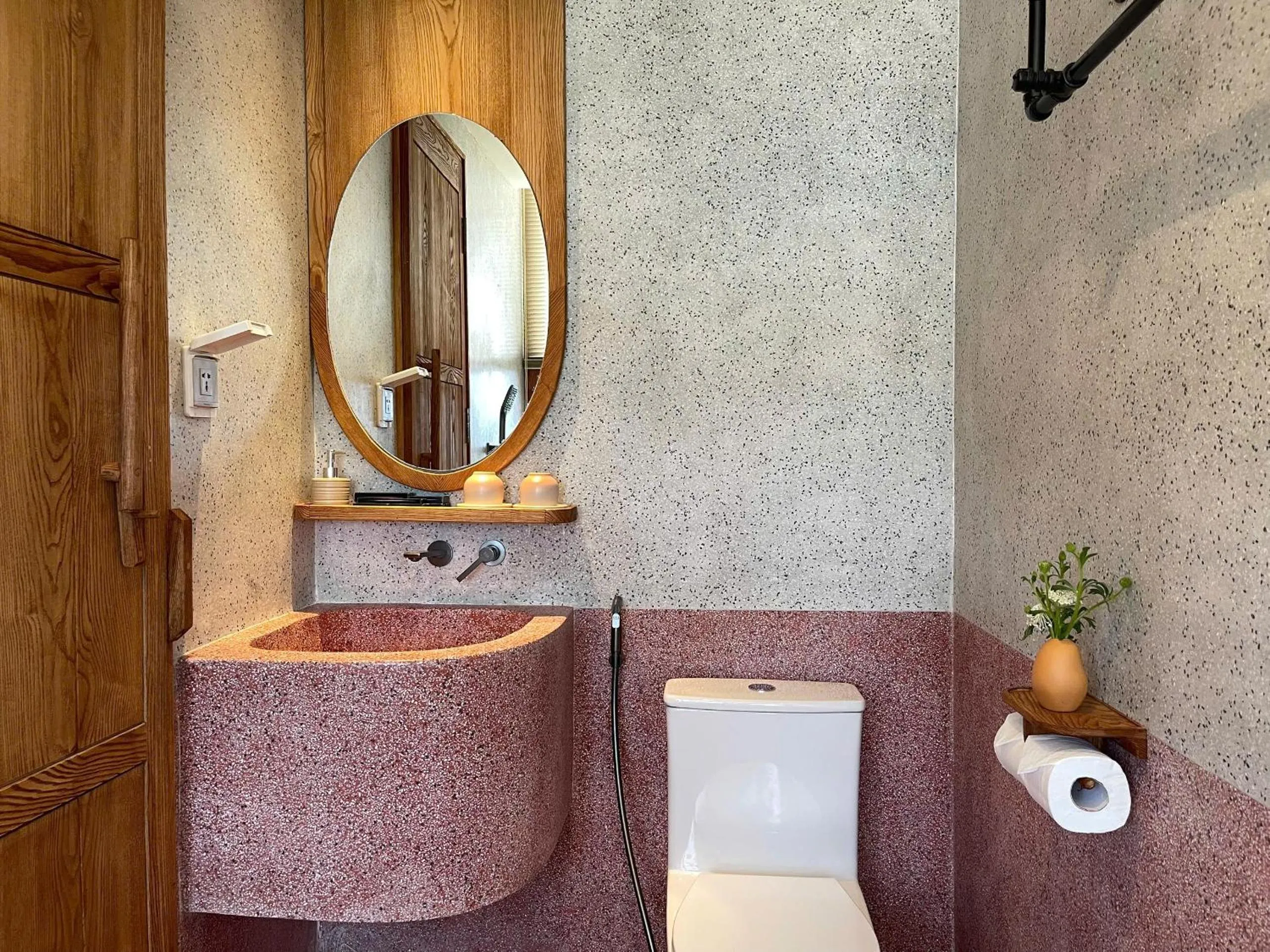 Toilet in The Pink Boutique Hotel