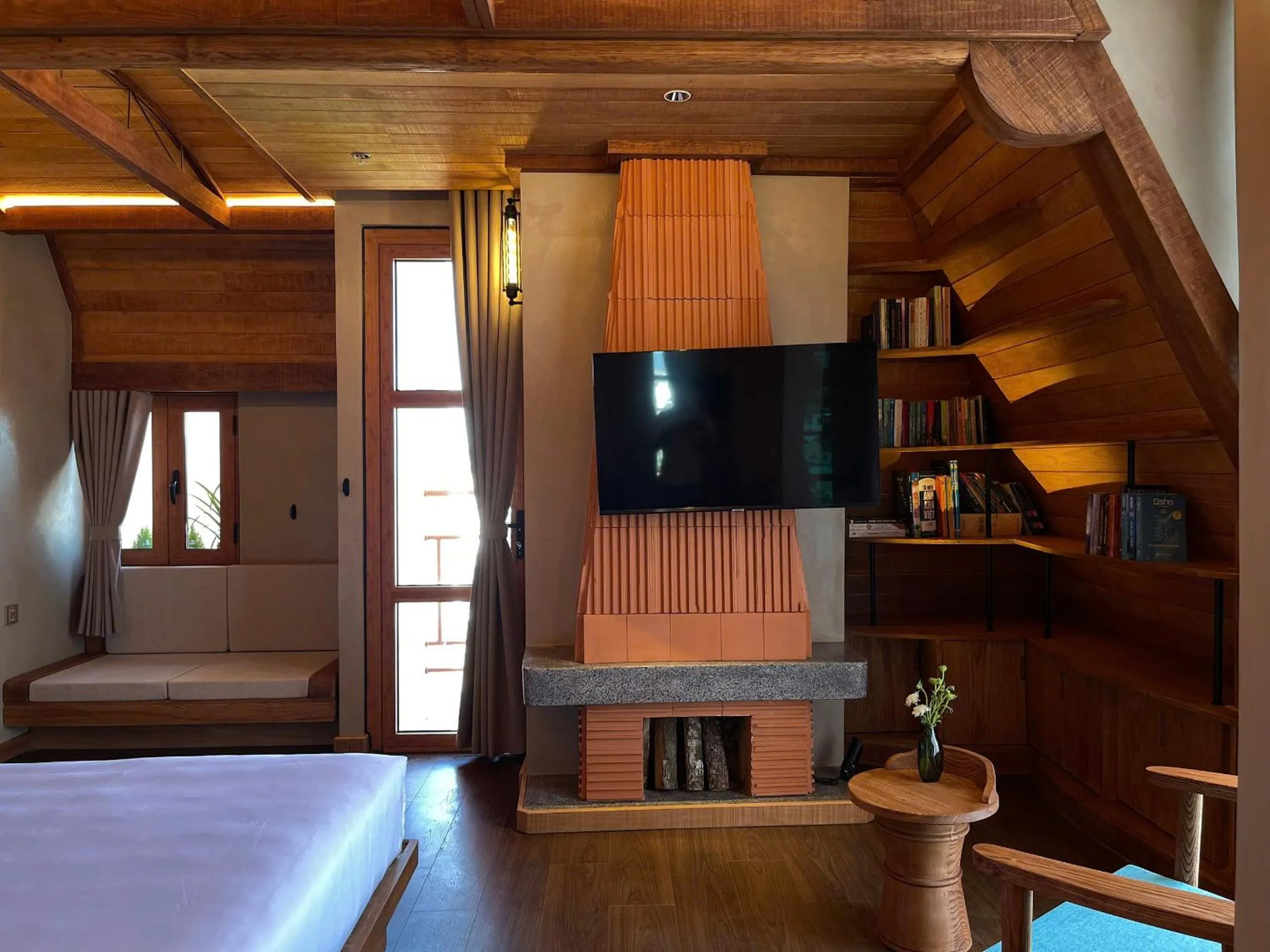 TV and multimedia, Bed in The Pink Boutique Hotel