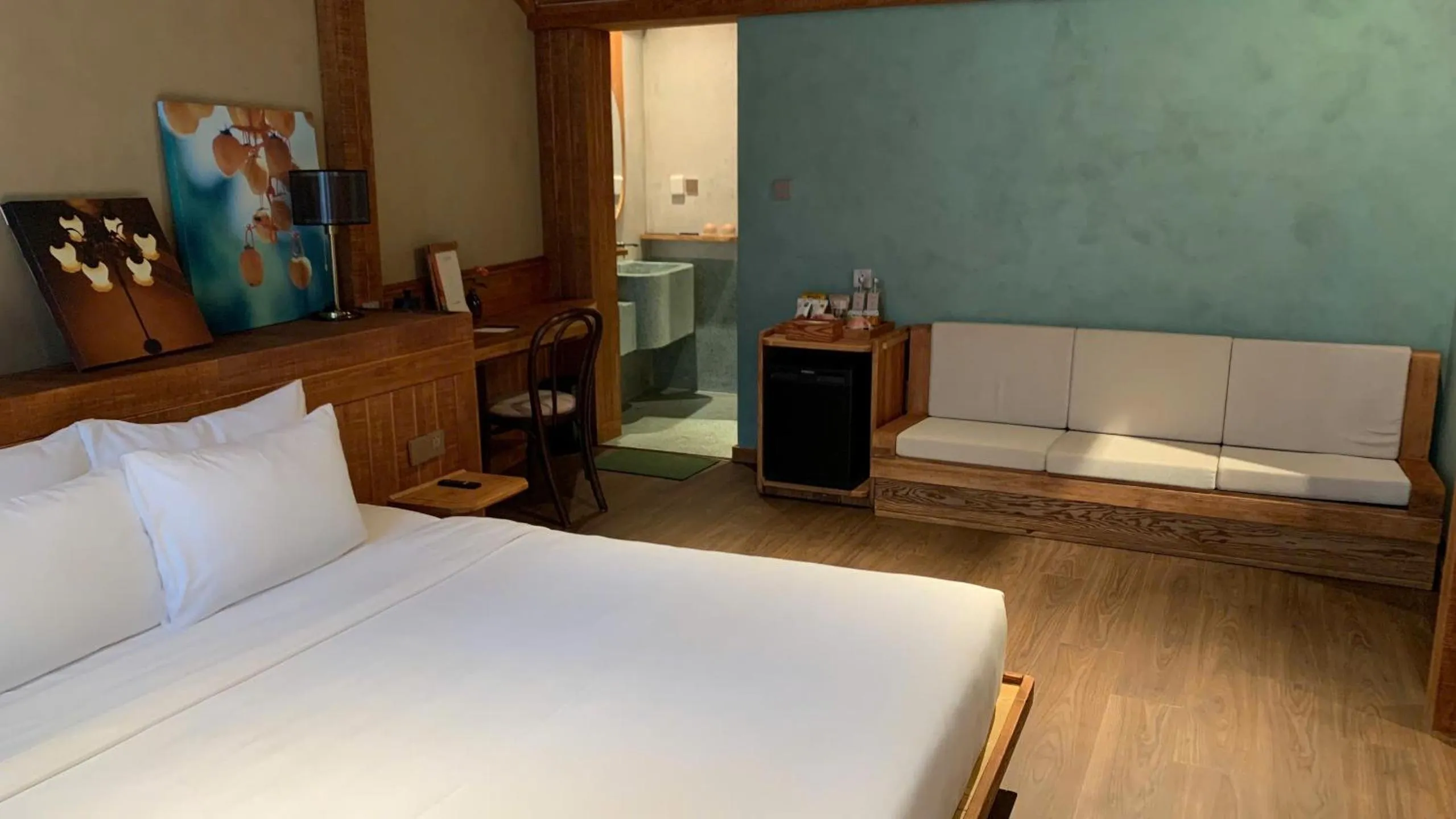 Photo of the whole room, Bed in The Pink Boutique Hotel