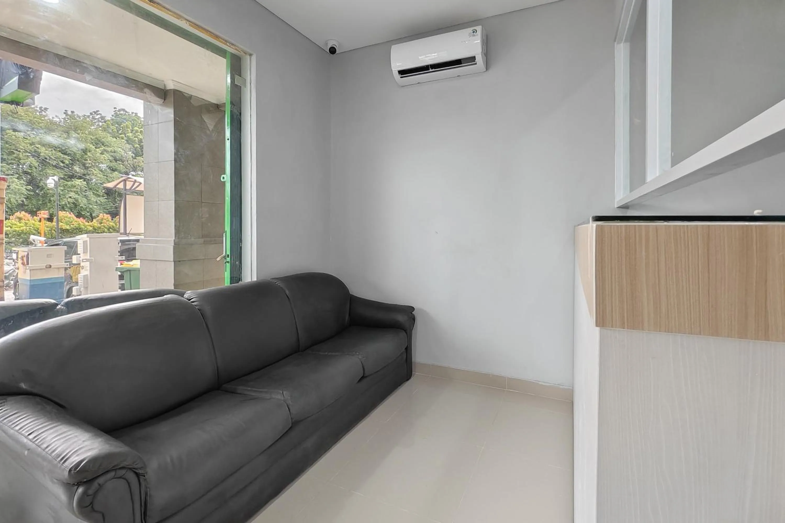 Lobby or reception in Urbanview Green Lake Sunter Residence