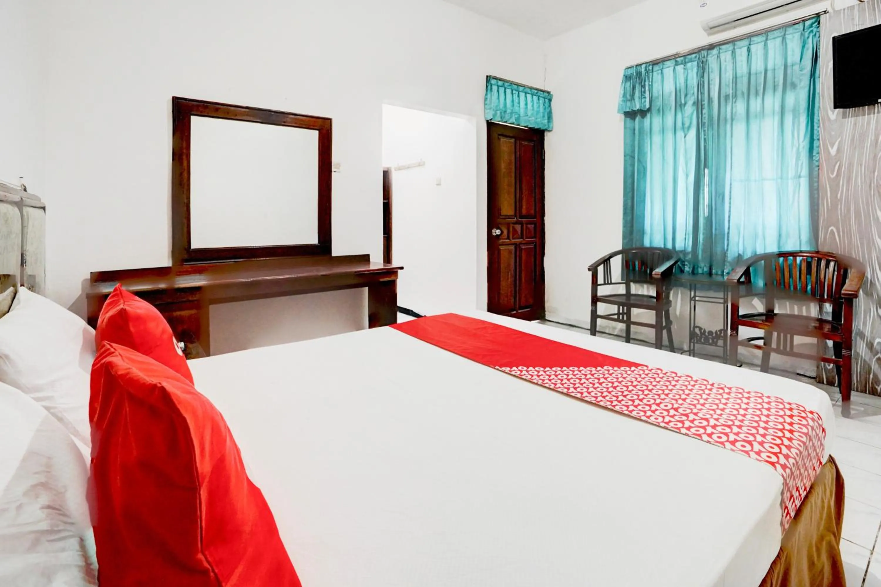 Hotel O Bungurasih Near Juanda International Airport Formerly Griya Waru Hotel