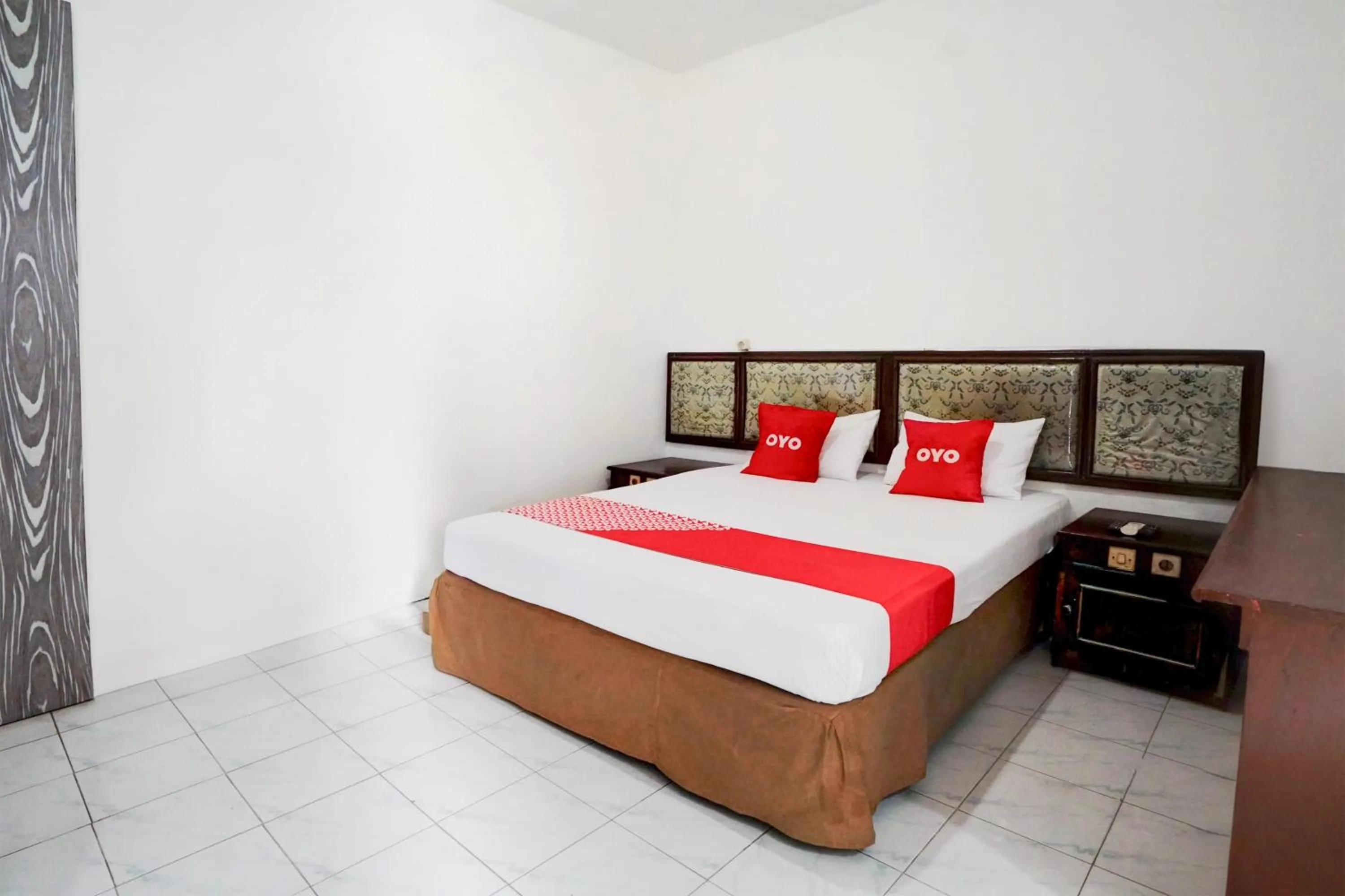 Hotel O Bungurasih Near Juanda International Airport Formerly Griya Waru Hotel