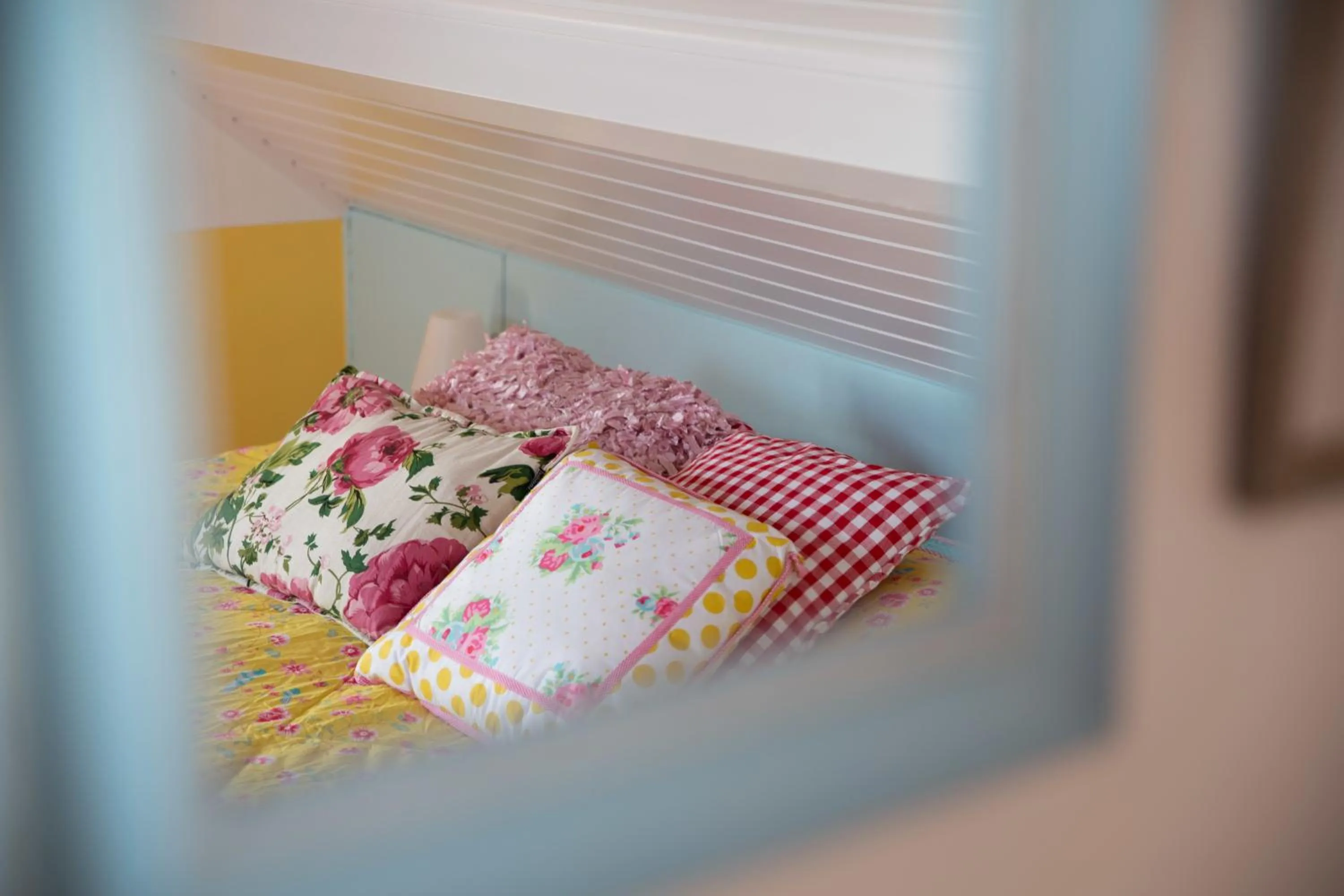 Bed in Hotel Domburg4you