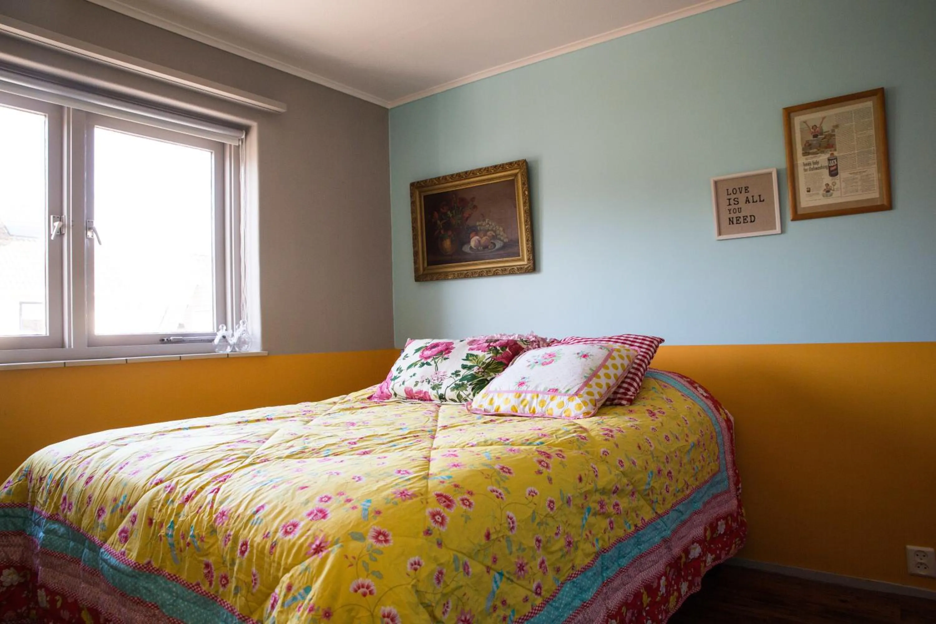 Bed in Hotel Domburg4you