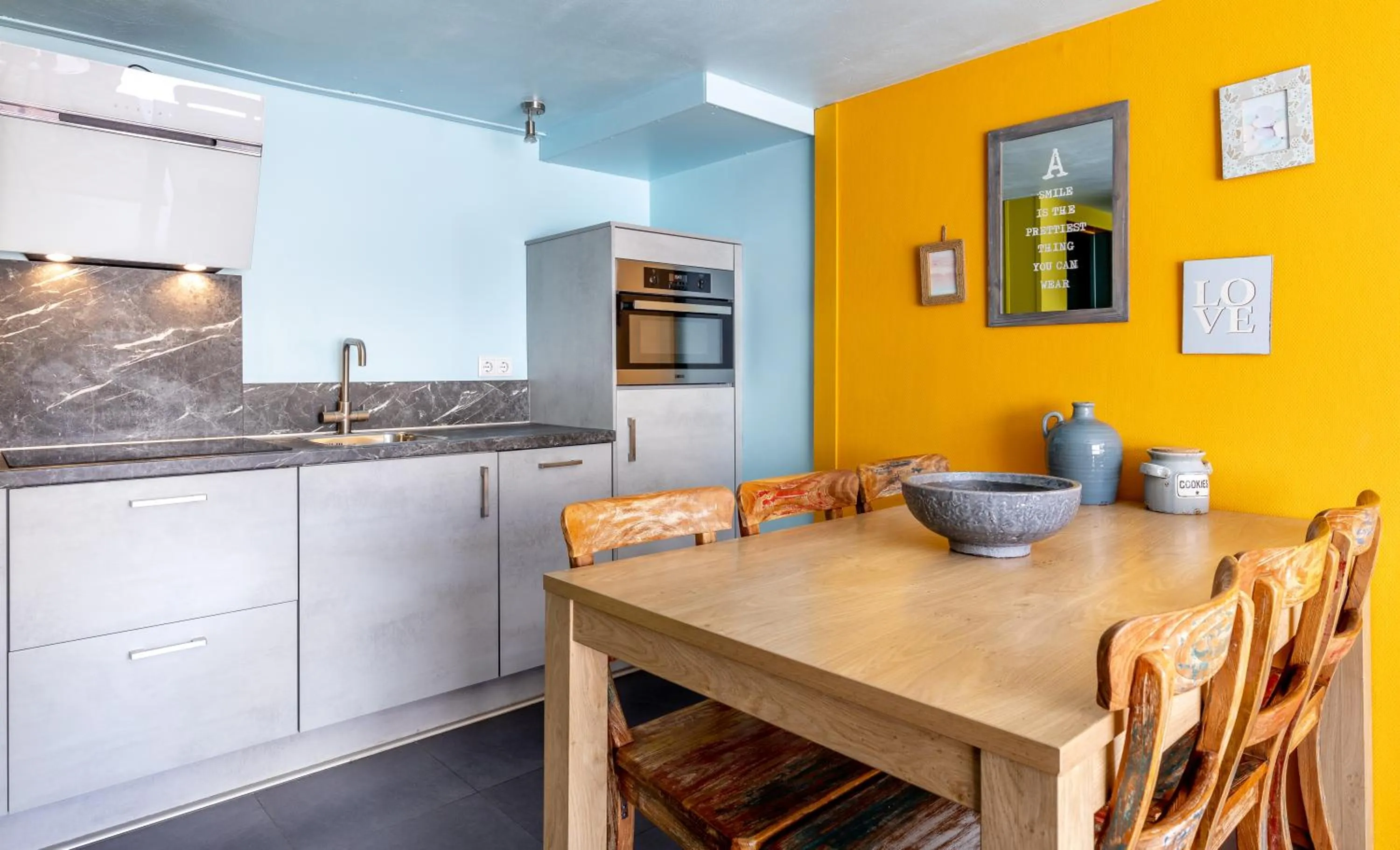 Kitchen or kitchenette in Hotel Domburg4you