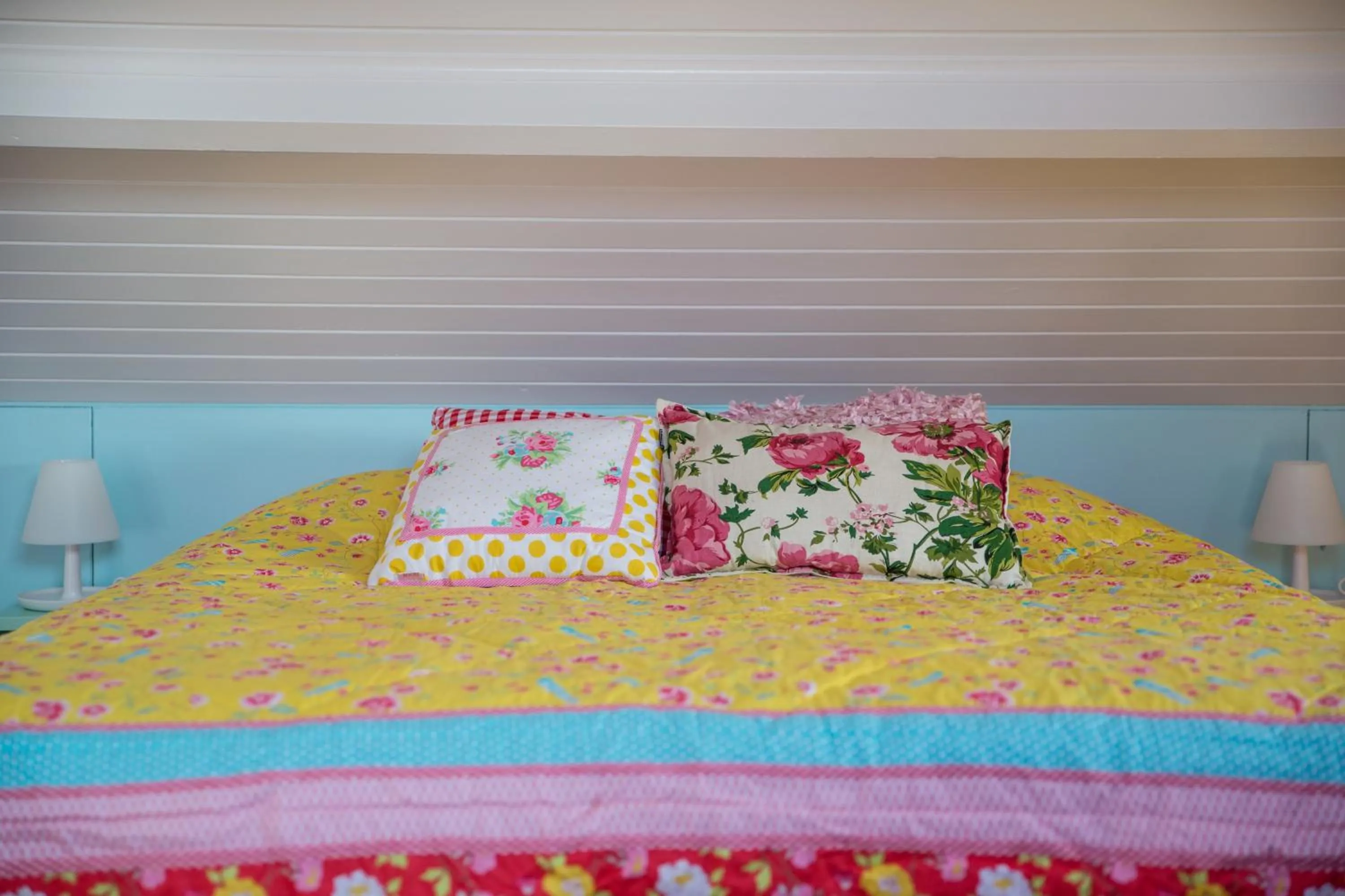 Bed in Hotel Domburg4you