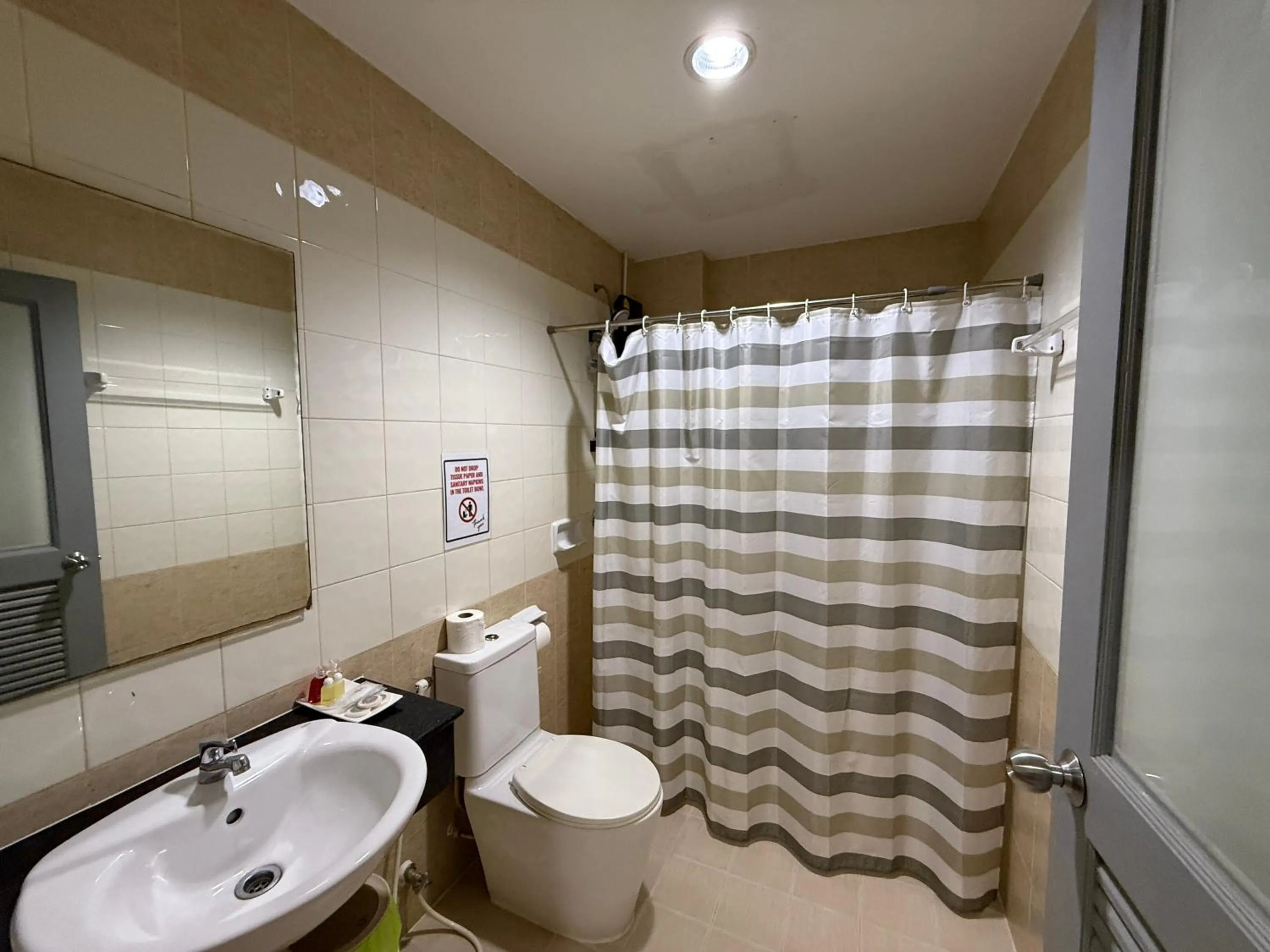 Bathroom in Five Loaves Beds Patong