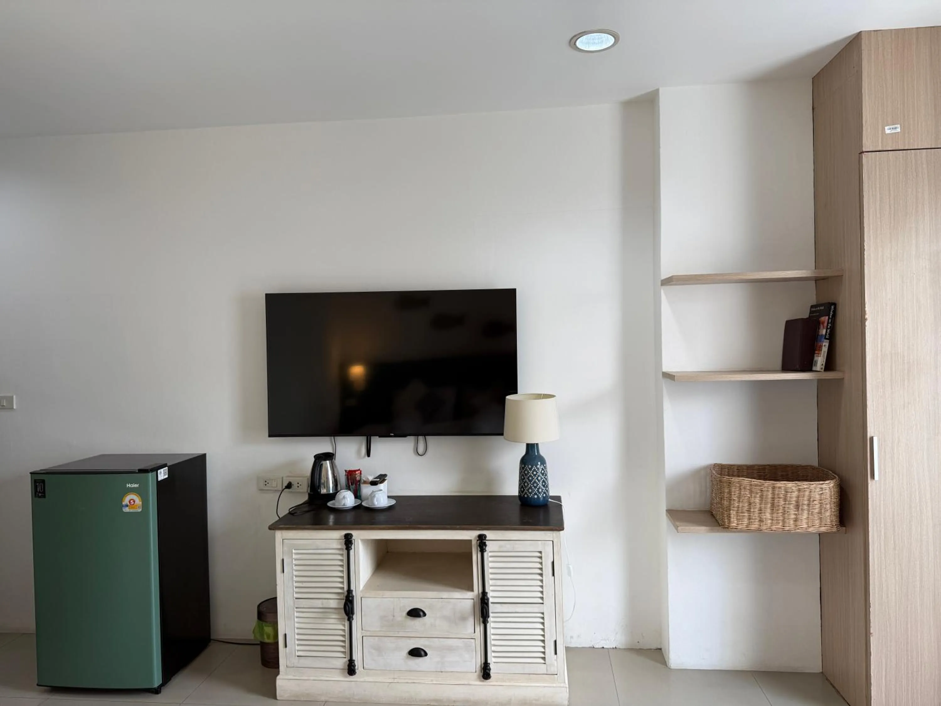 minibar in Five Loaves Beds Patong