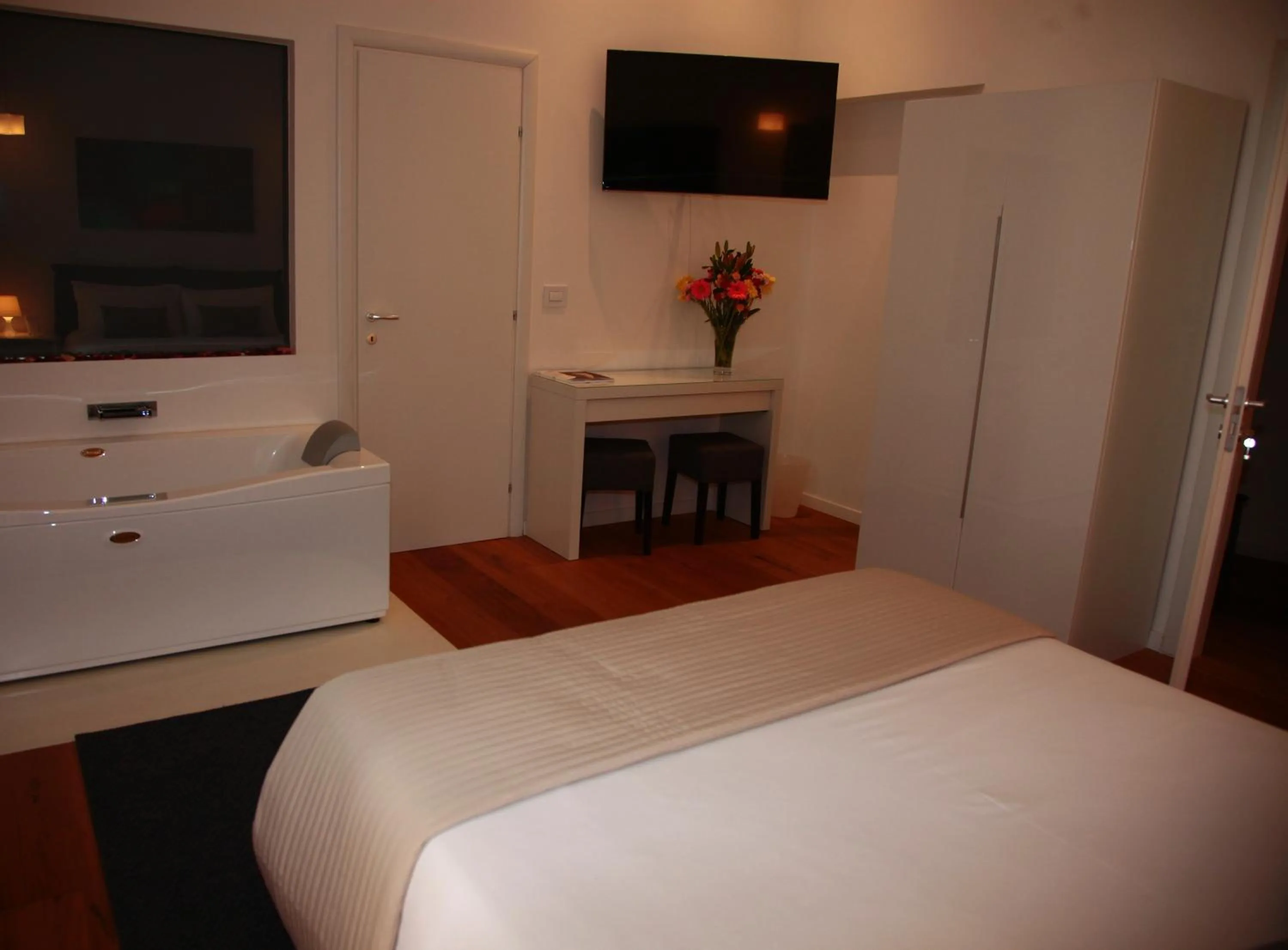 Photo of the whole room, Bed in B&B Massimo Inn