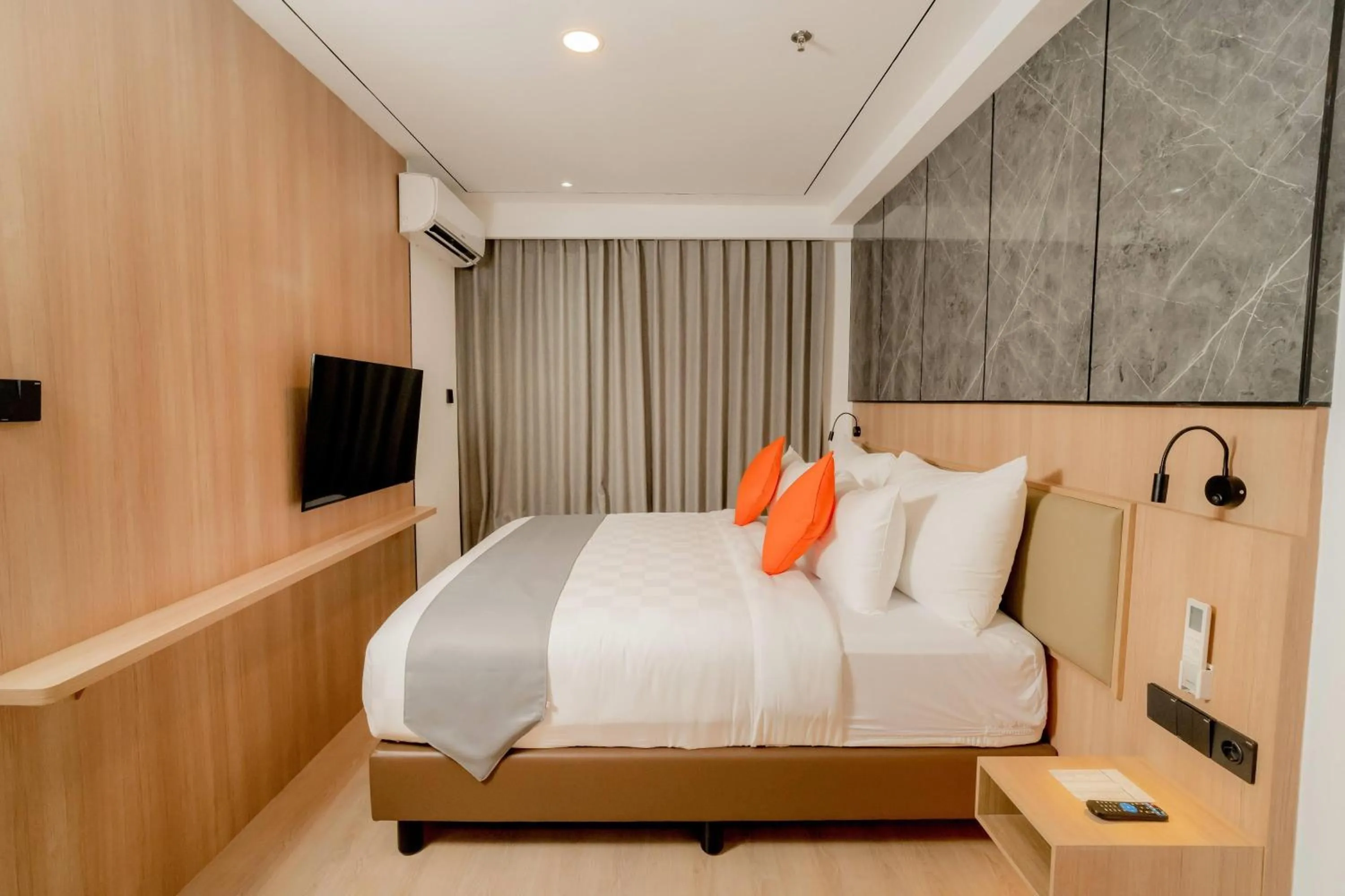 Photo of the whole room, Bed in Howard Johnson By Wyndham Tangerang