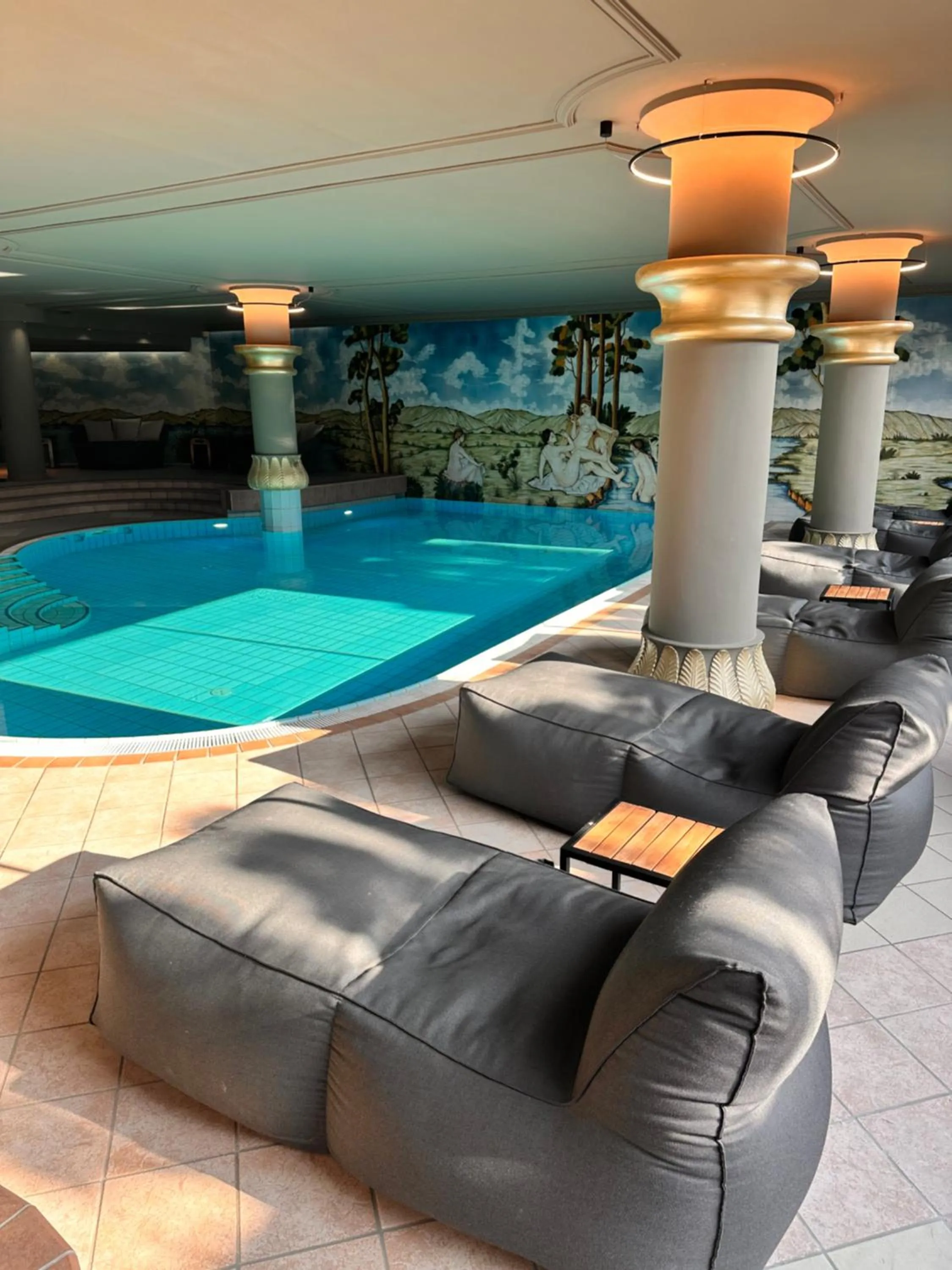 Swimming pool in Tirolensis - Luxury All Inclusive