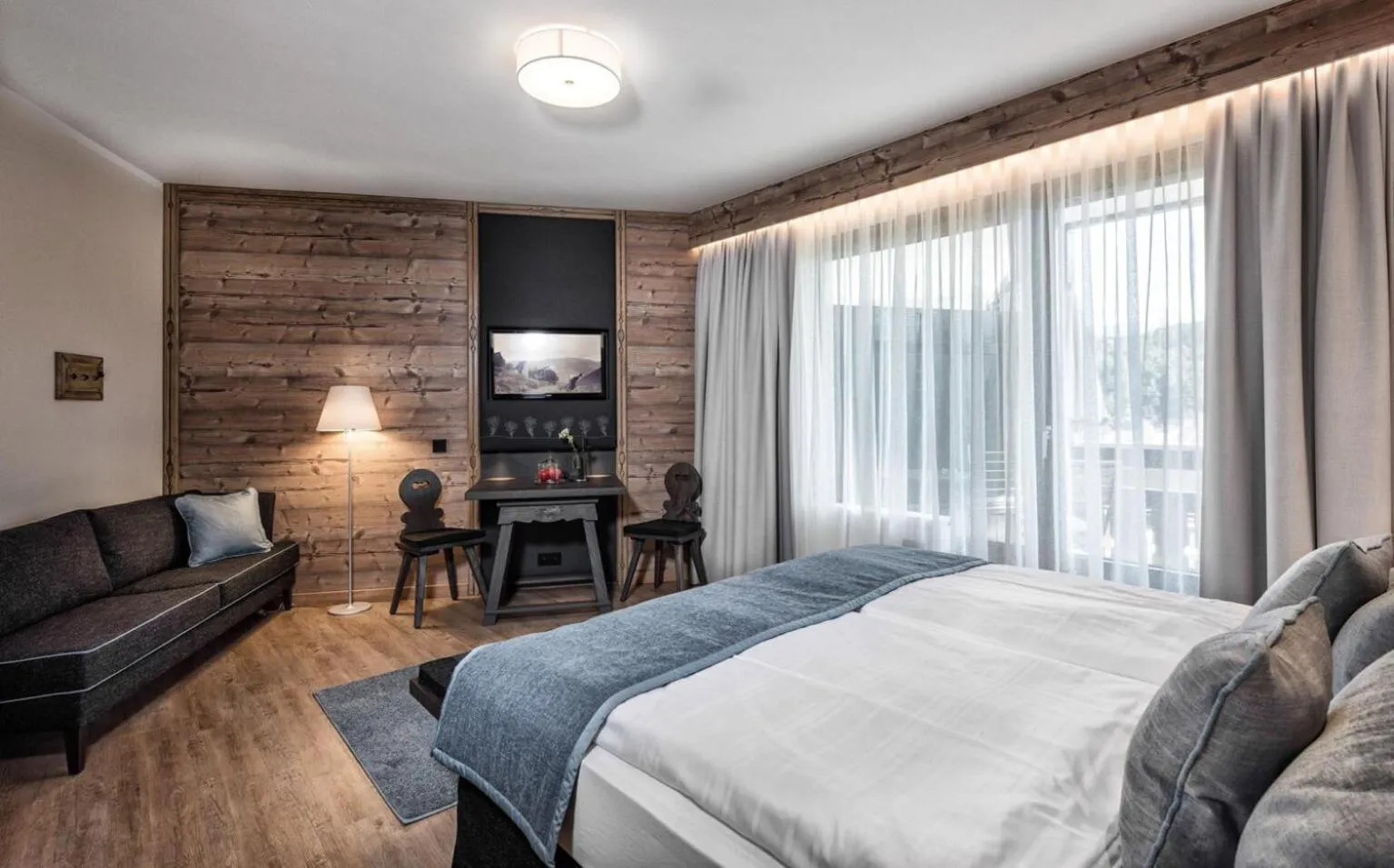 Photo of the whole room, Bed in Tirolensis - Luxury All Inclusive