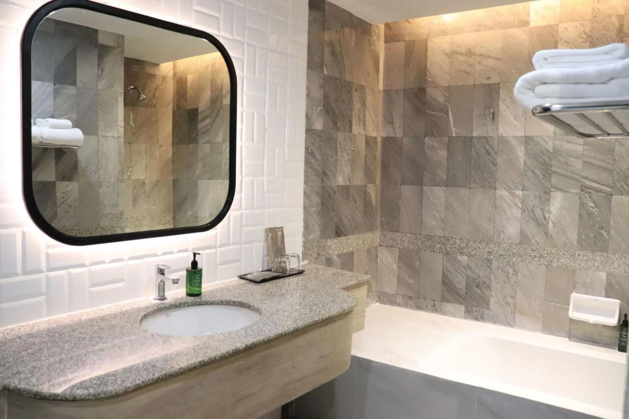 Bathroom in The Quarter Saphankhwai by UHG