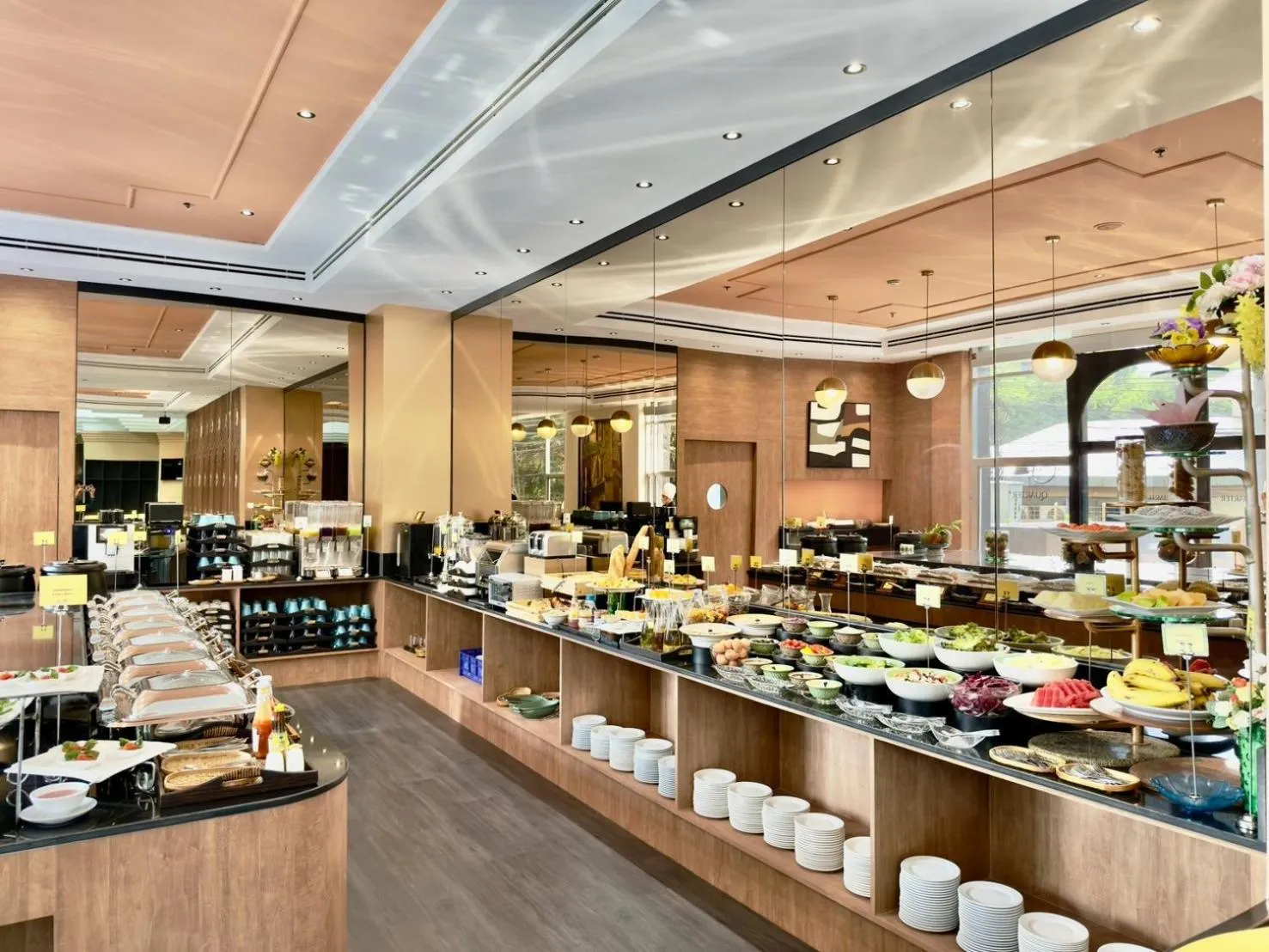 Restaurant/places to eat in The Quarter Saphankhwai by UHG