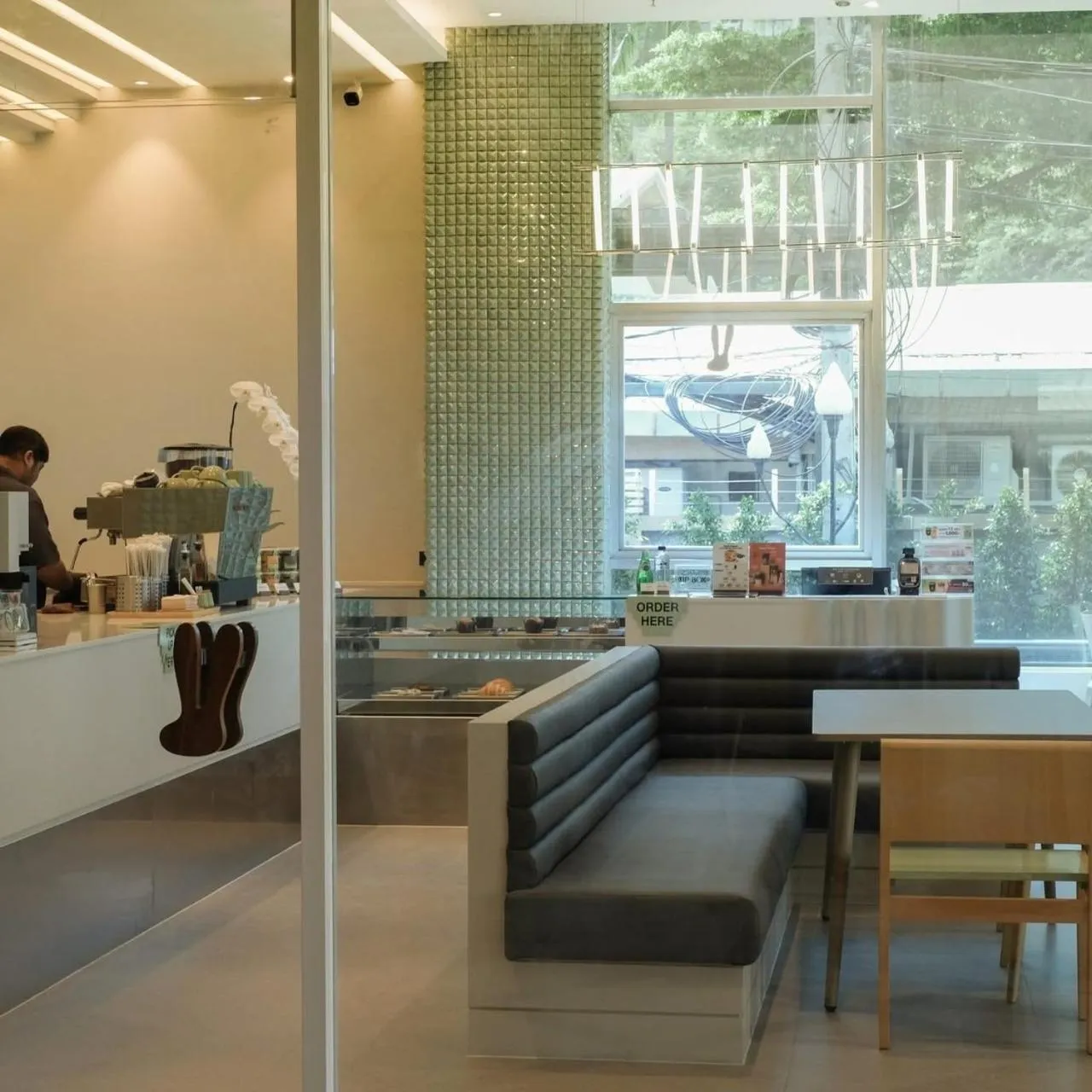 On-site shops in The Quarter Saphankhwai by UHG