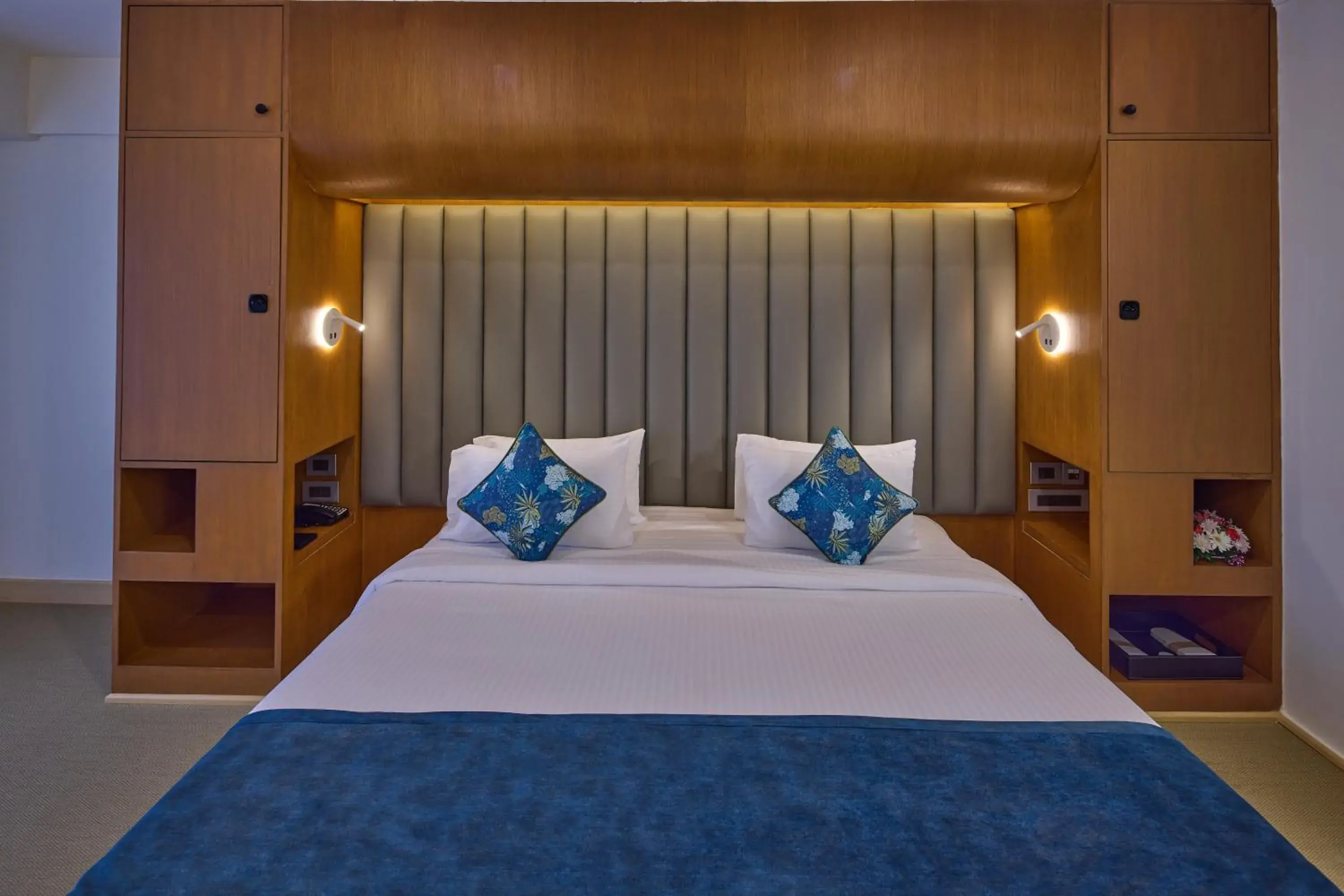Grand Premier Room Sea View - single occupancy - 1 Double Bed in Grand Continent Mahabalipuram A Sarovar Premiere Affiliate Hotel Grand Premier Room Sea View - single occupancy - 1 Double Bed in Grand Continent Mahabalipuram A Sarovar Premiere Affiliate Hotel
