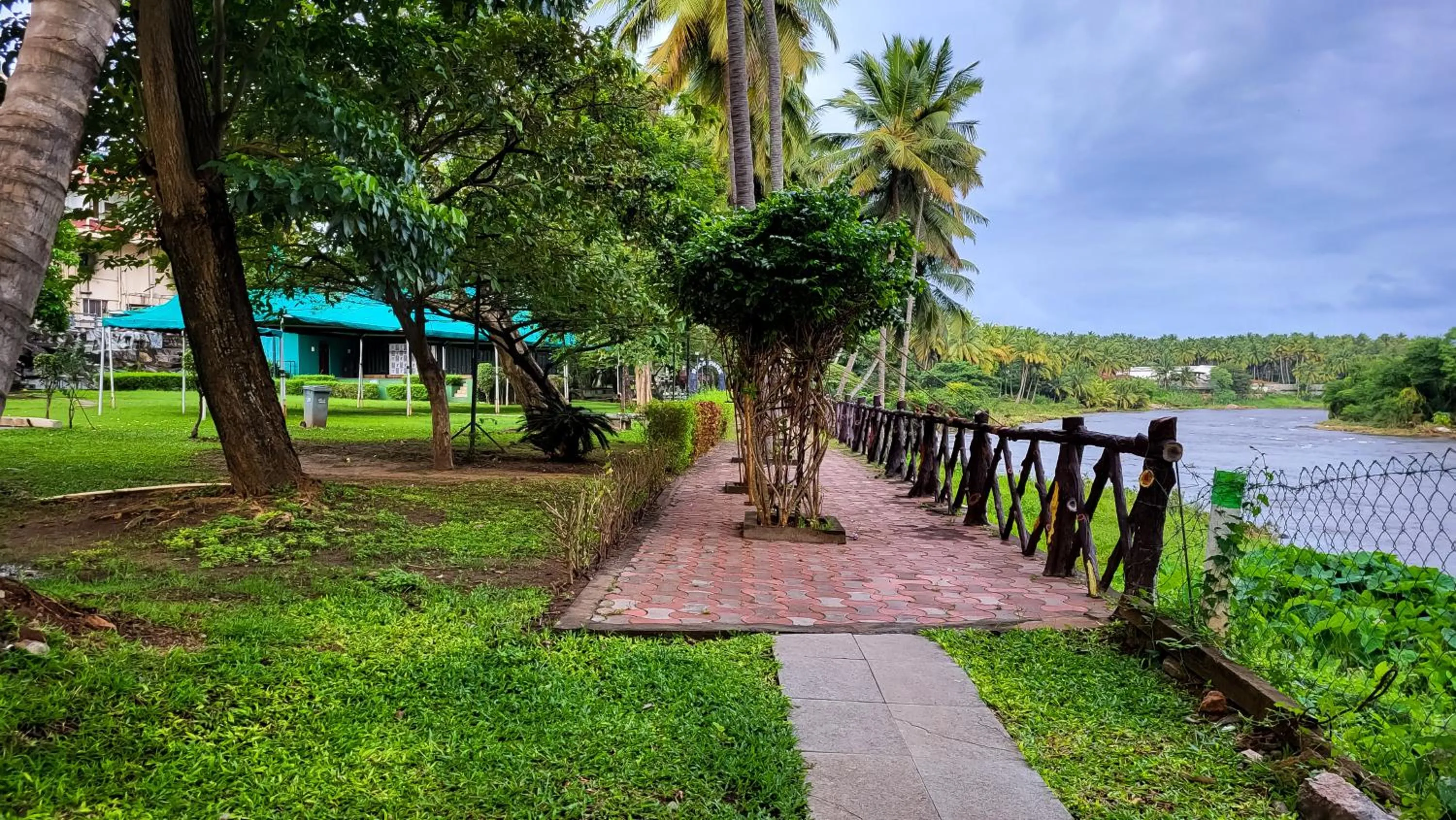 Spring in Sakthi River Resort