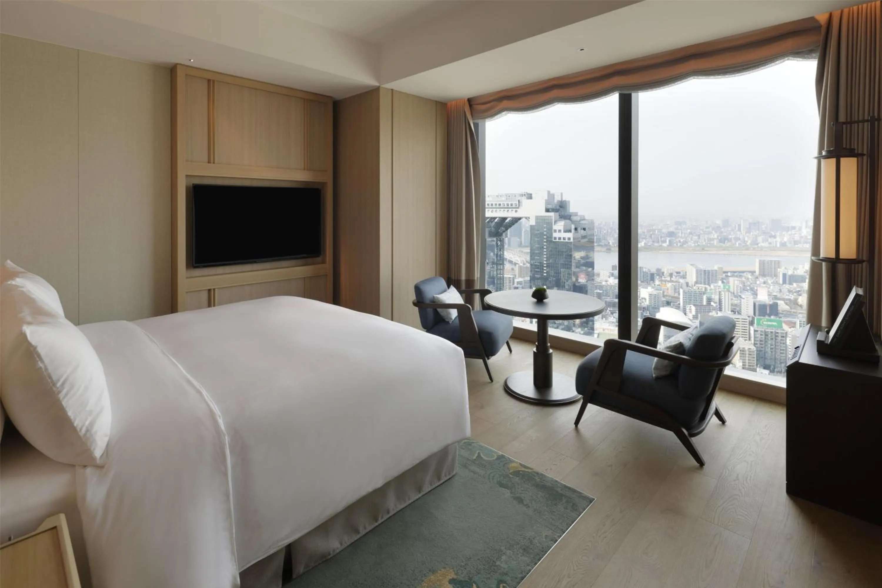 View (from property/room), Bed in Waldorf Astoria Osaka
