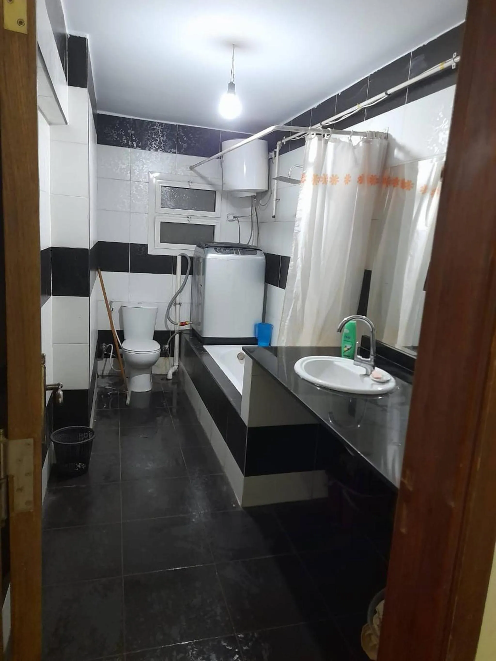 Bathroom in Enjoying And Comfortable Stay