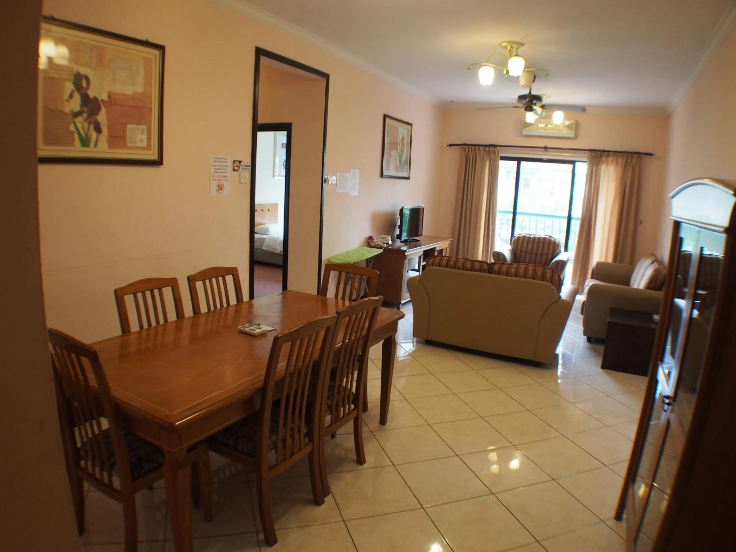 Day in KK Vacation Apartments-Marina Court - STAY AND GET CASH REBATE