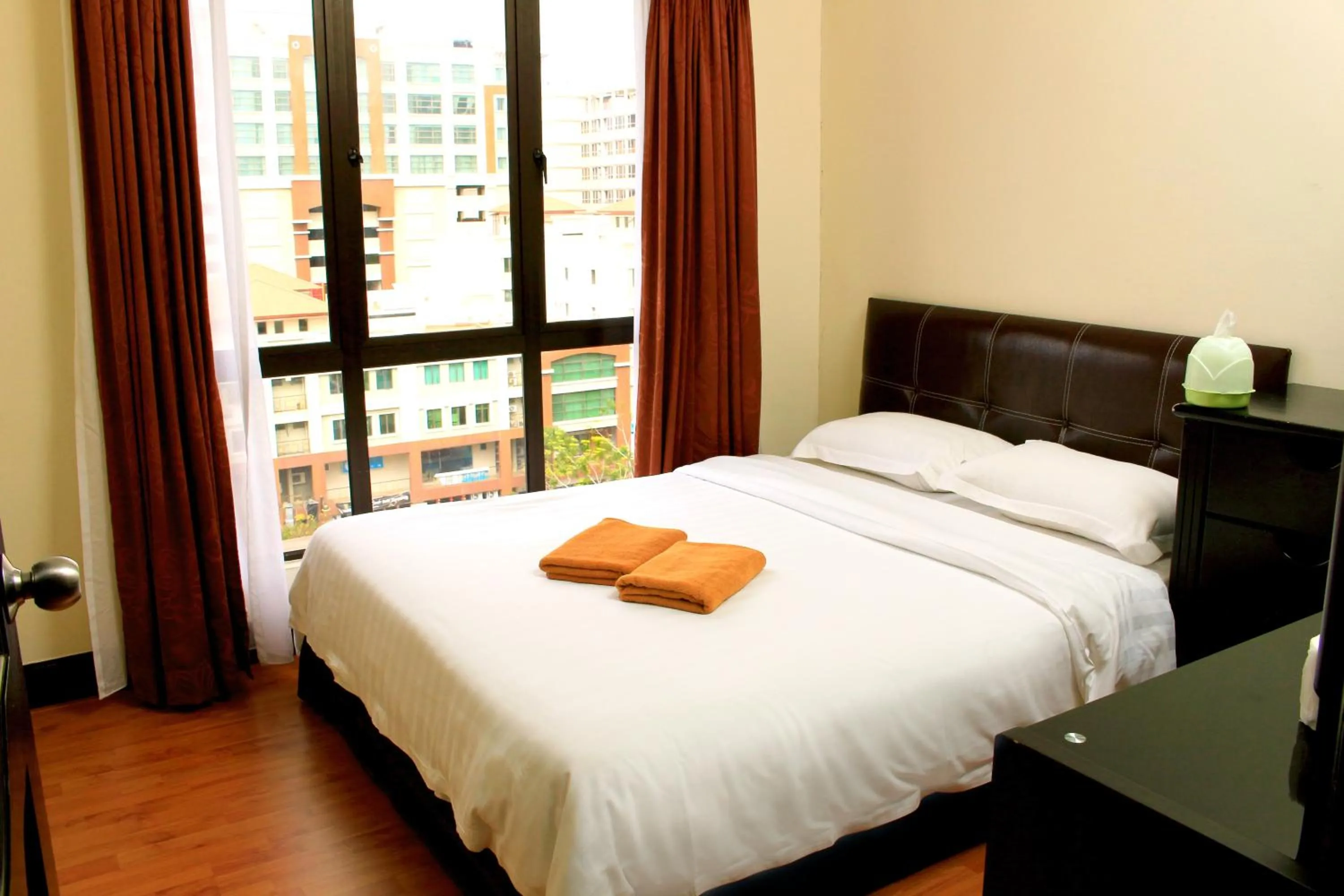 KK Vacation Apartments-Marina Court - STAY AND GET CASH REBATE