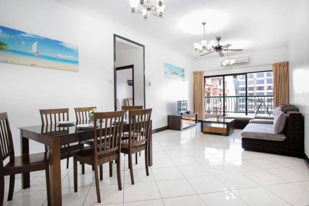 KK Vacation Apartments-Marina Court - STAY AND GET CASH REBATE