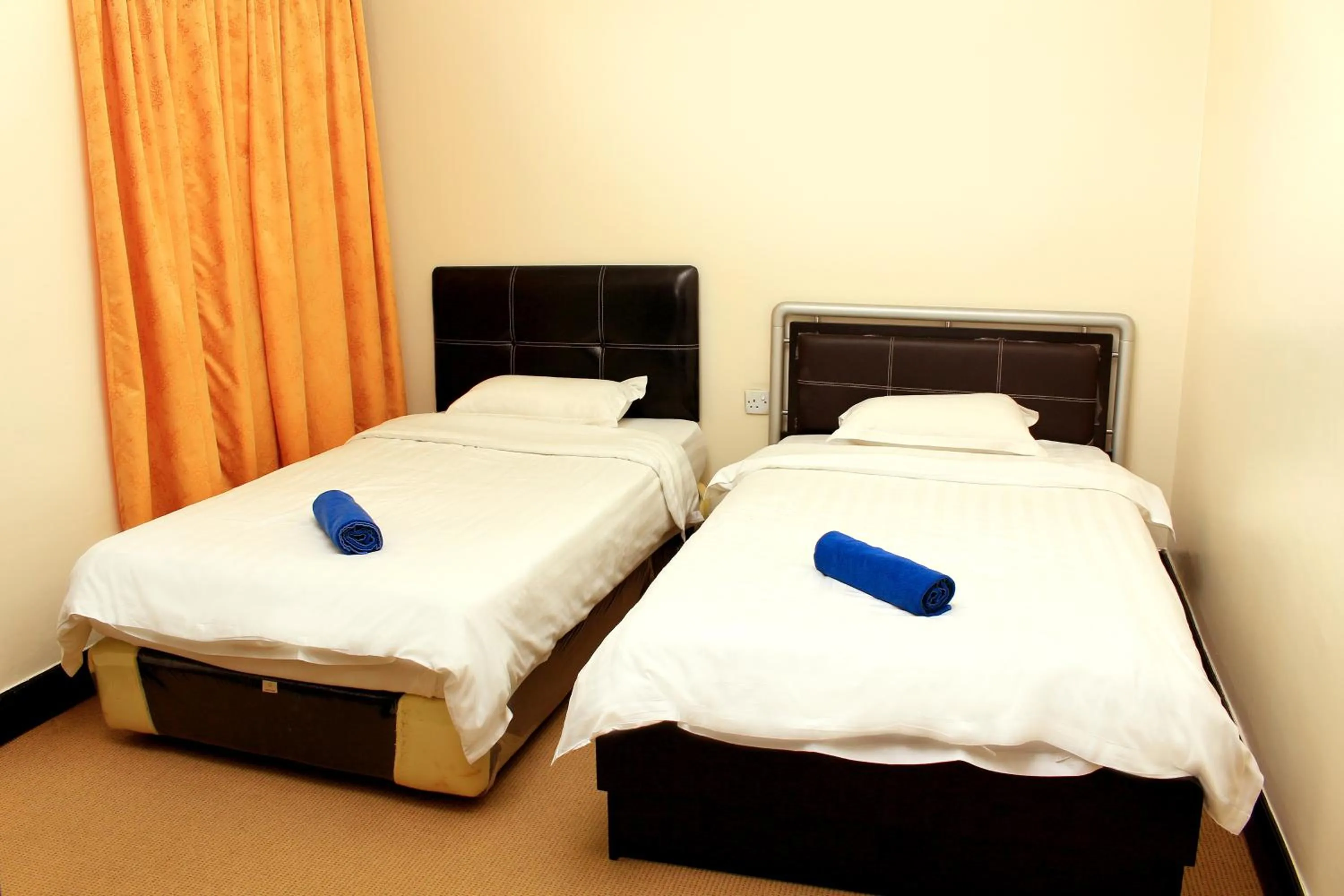 Bed in KK Vacation Apartments-Marina Court - STAY AND GET CASH REBATE