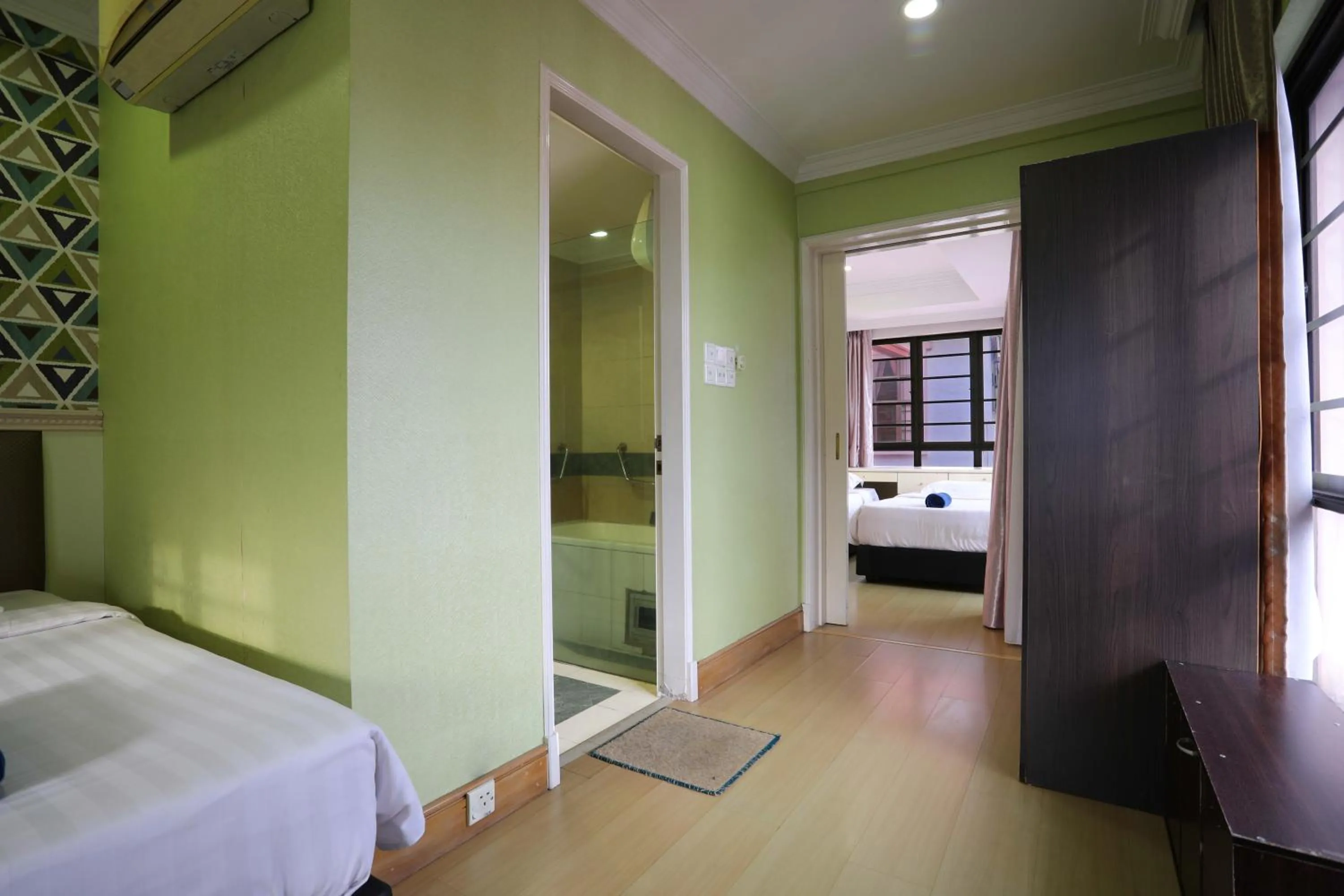 Bed in KK Vacation Apartments-Marina Court - STAY AND GET CASH REBATE