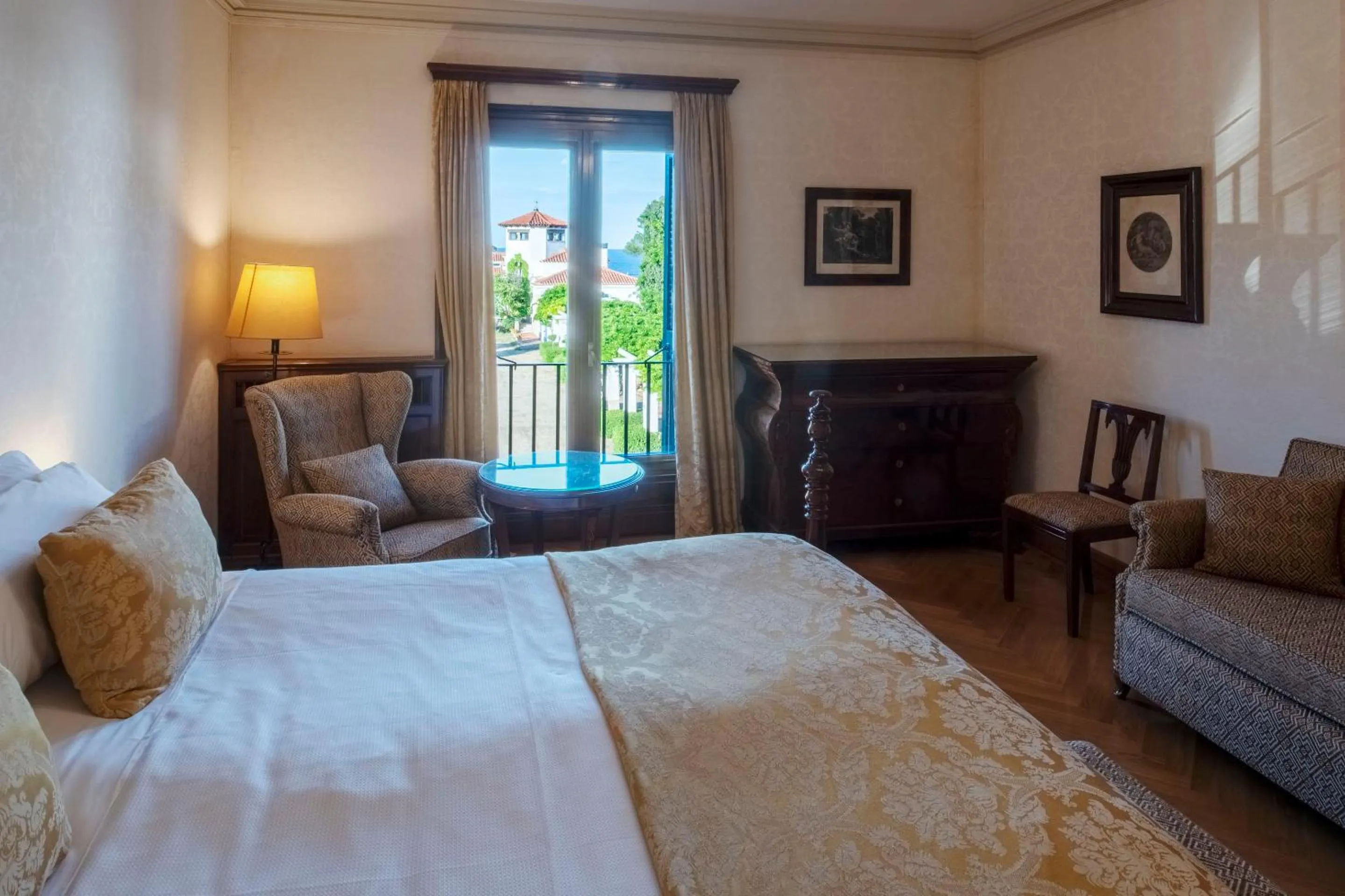 Bed in Hostal de la Gavina GL - The Leading Hotels of the World
