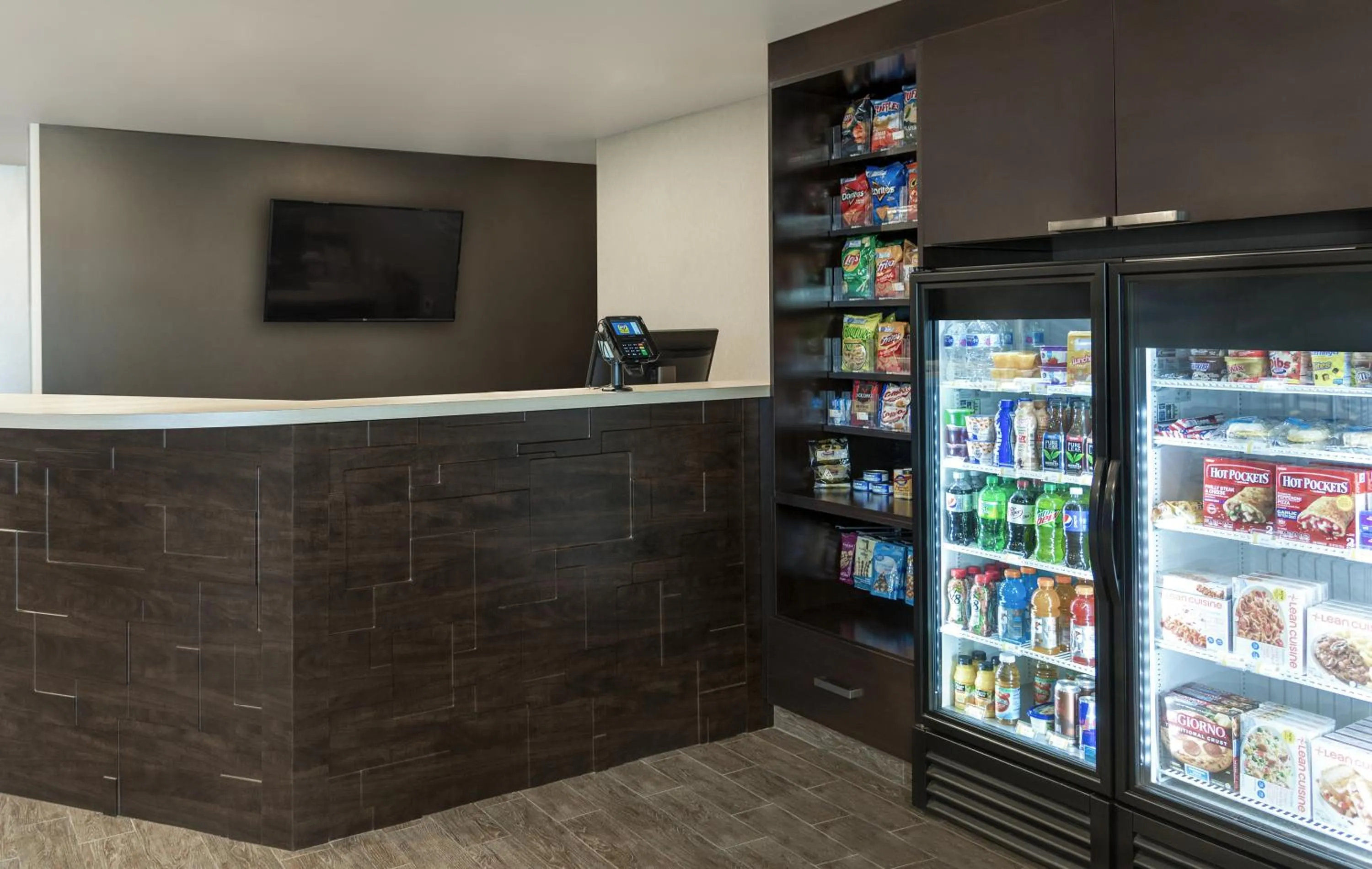 Lobby or reception in My Place Hotel-Redding, CA